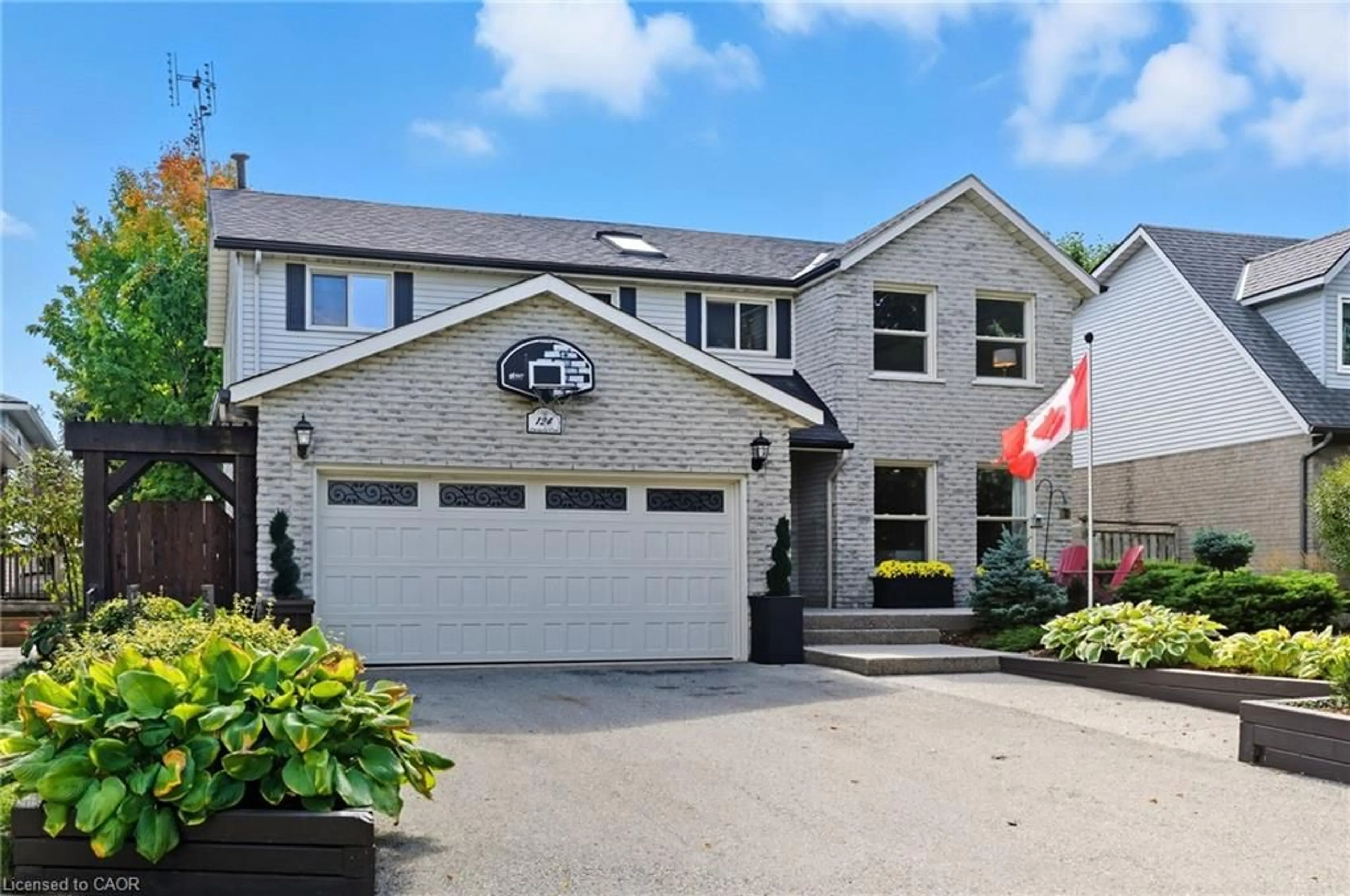 Home with brick exterior material, street for 124 Carmine Cres, Cambridge Ontario N3C 3Z3