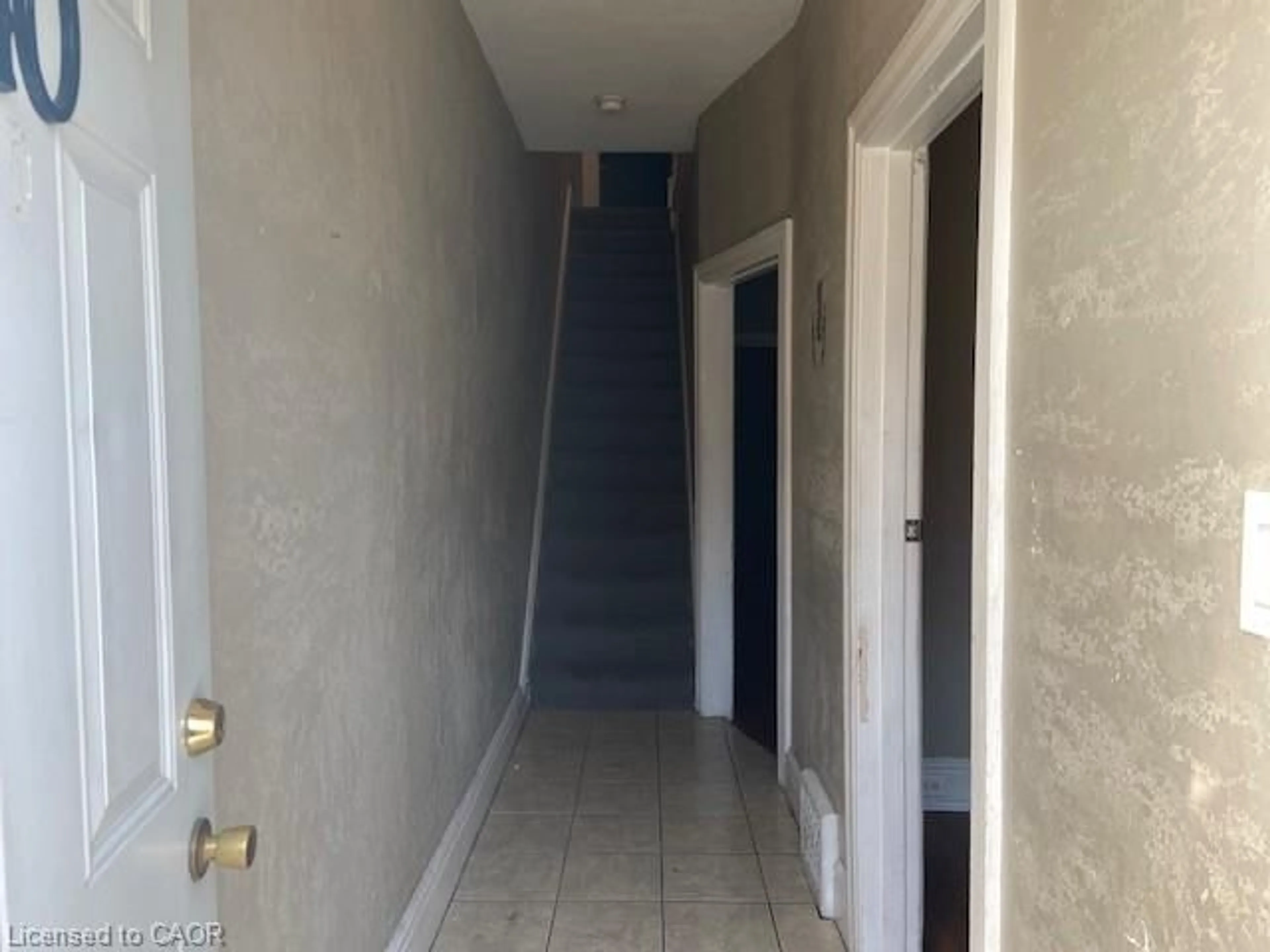 Unknown for 40 Madison Ave, Hamilton Ontario L8L 5Y4