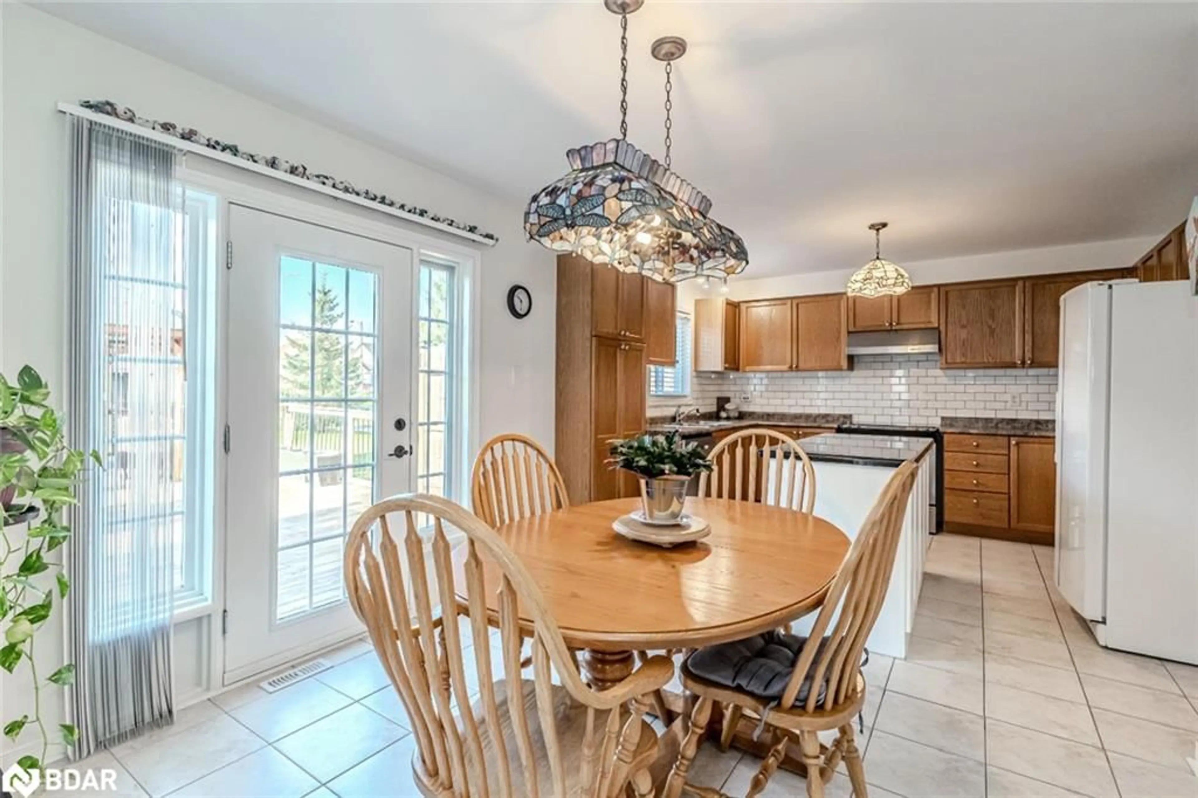 Open concept kitchen, ceramic/tile floor for 222 Red Oak Trail, Stayner Ontario L0M 1S0