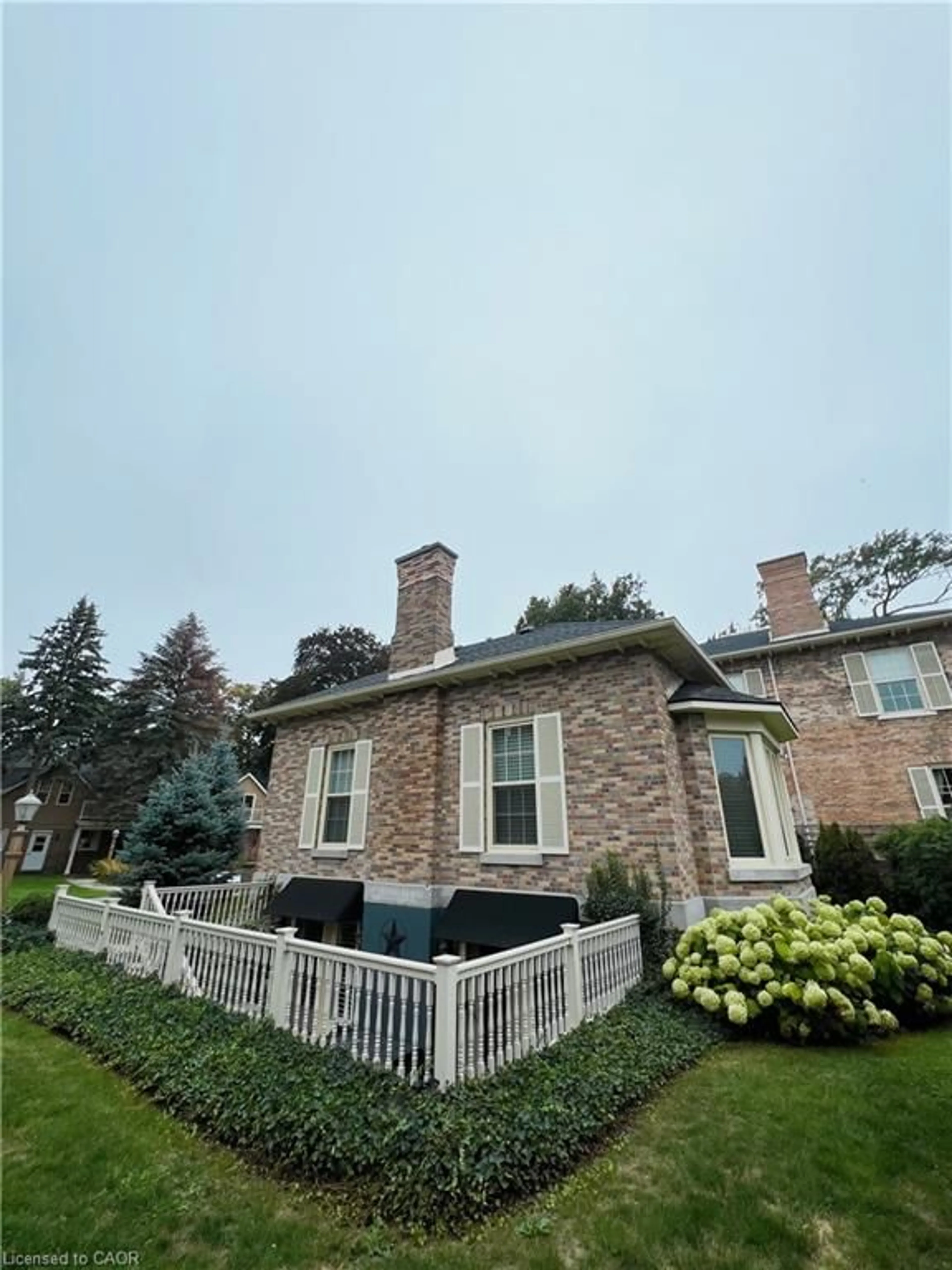Home with brick exterior material, unknown for 5 Cobourg St #100, Goderich Ontario N7A 2J1