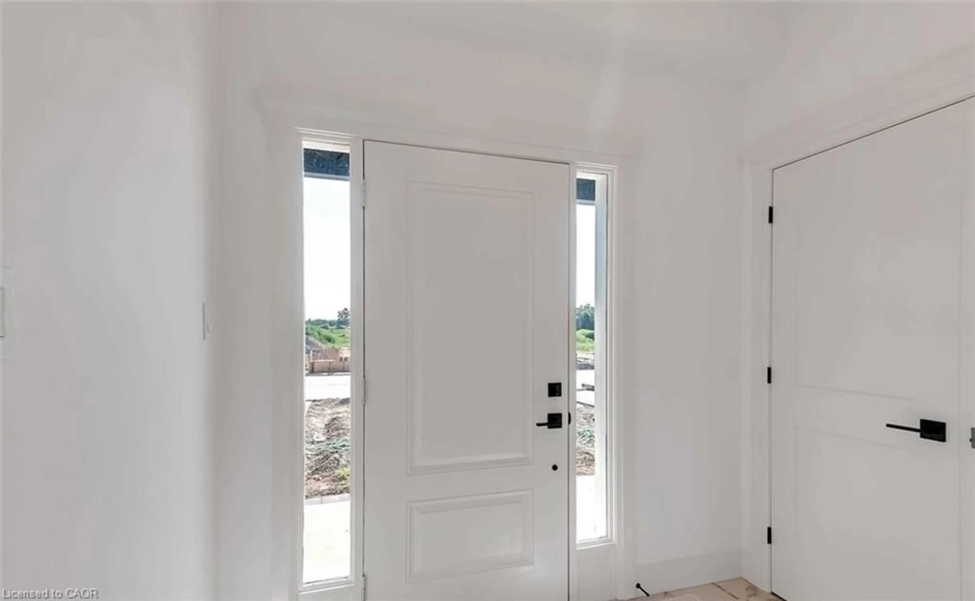 Indoor entryway for 28 Rosina Lane, Thamesford Ontario N0M 2M0