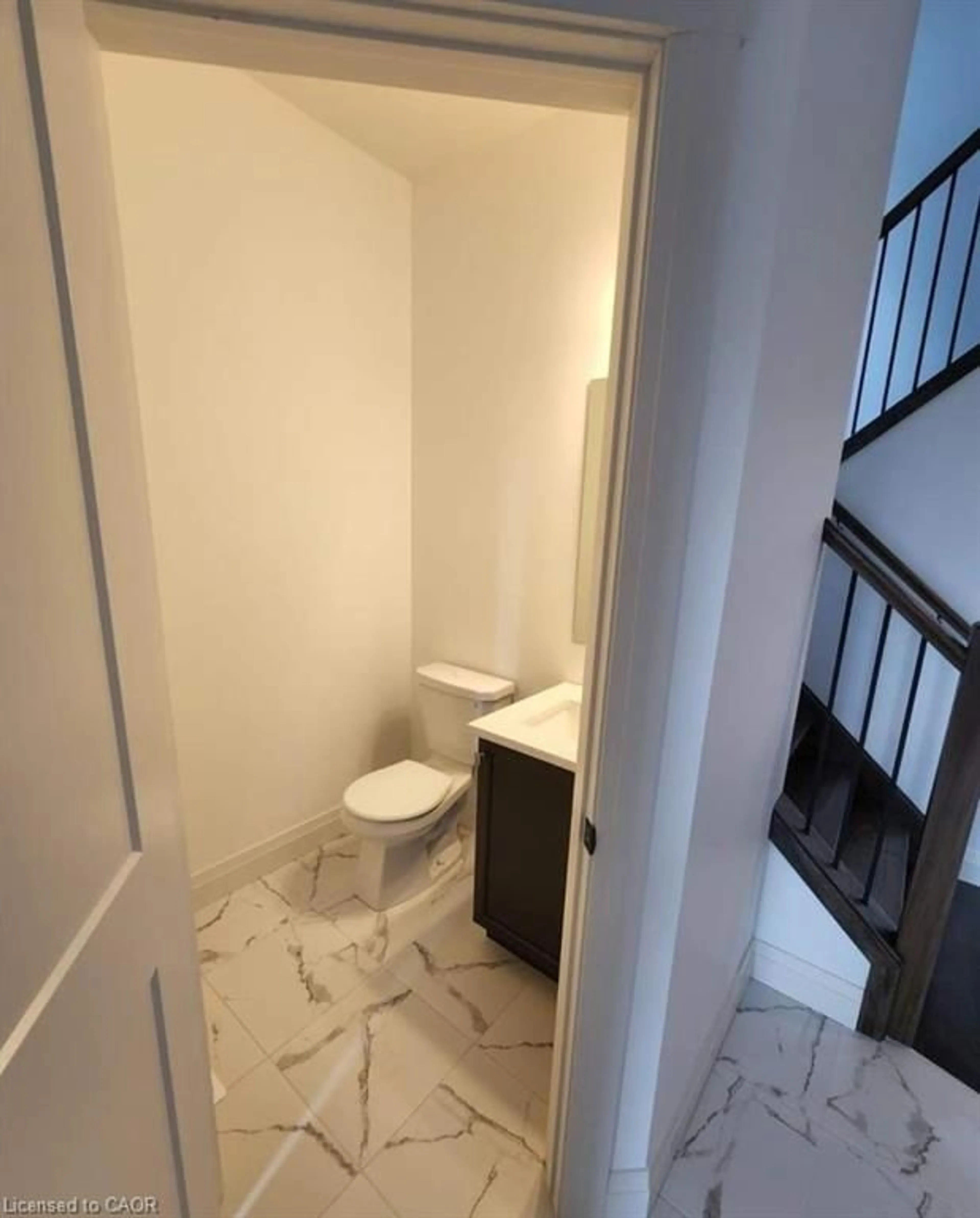 A pic of a room for 28 Rosina Lane, Thamesford Ontario N0M 2M0