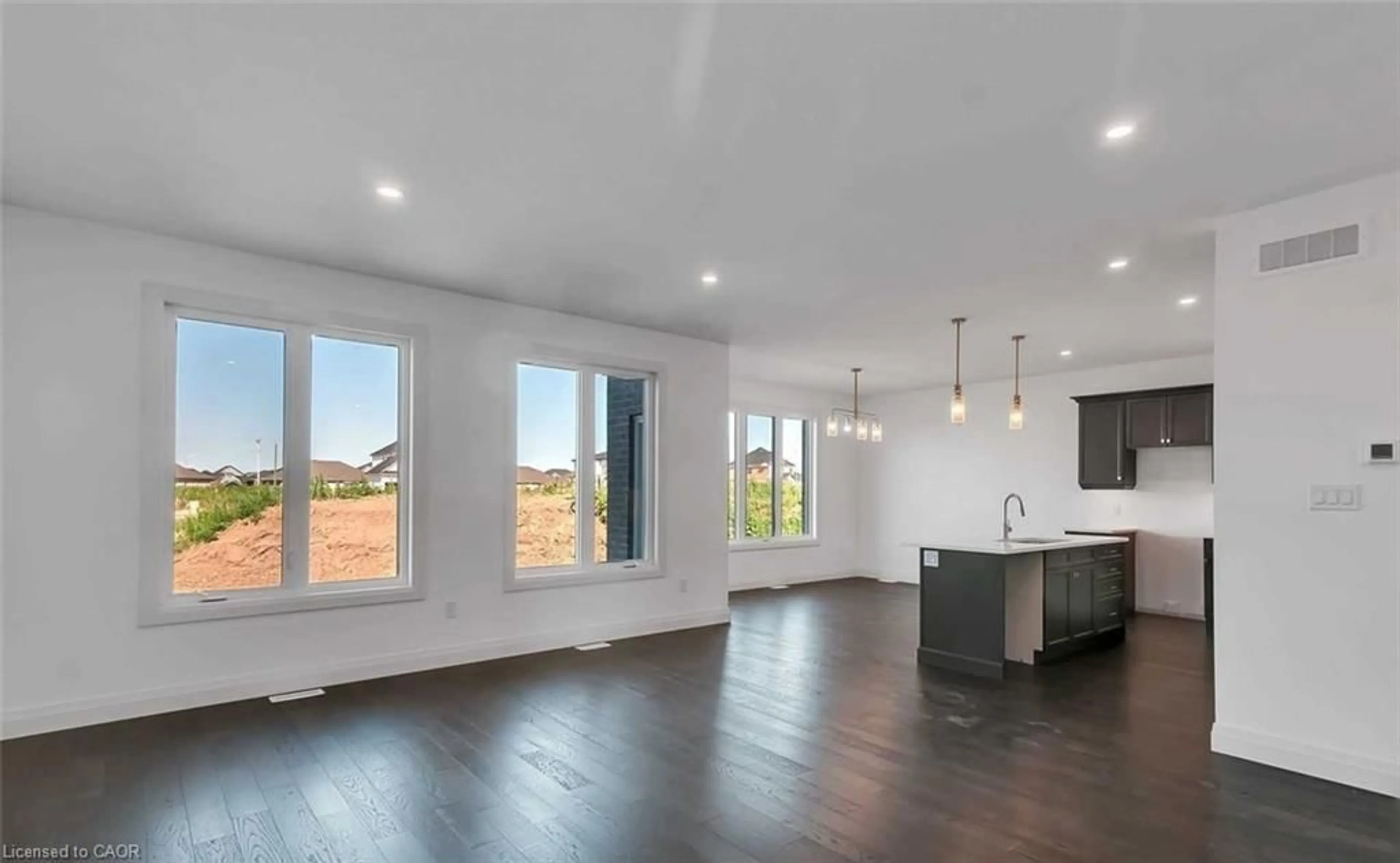 Open concept kitchen, unknown for 28 Rosina Lane, Thamesford Ontario N0M 2M0