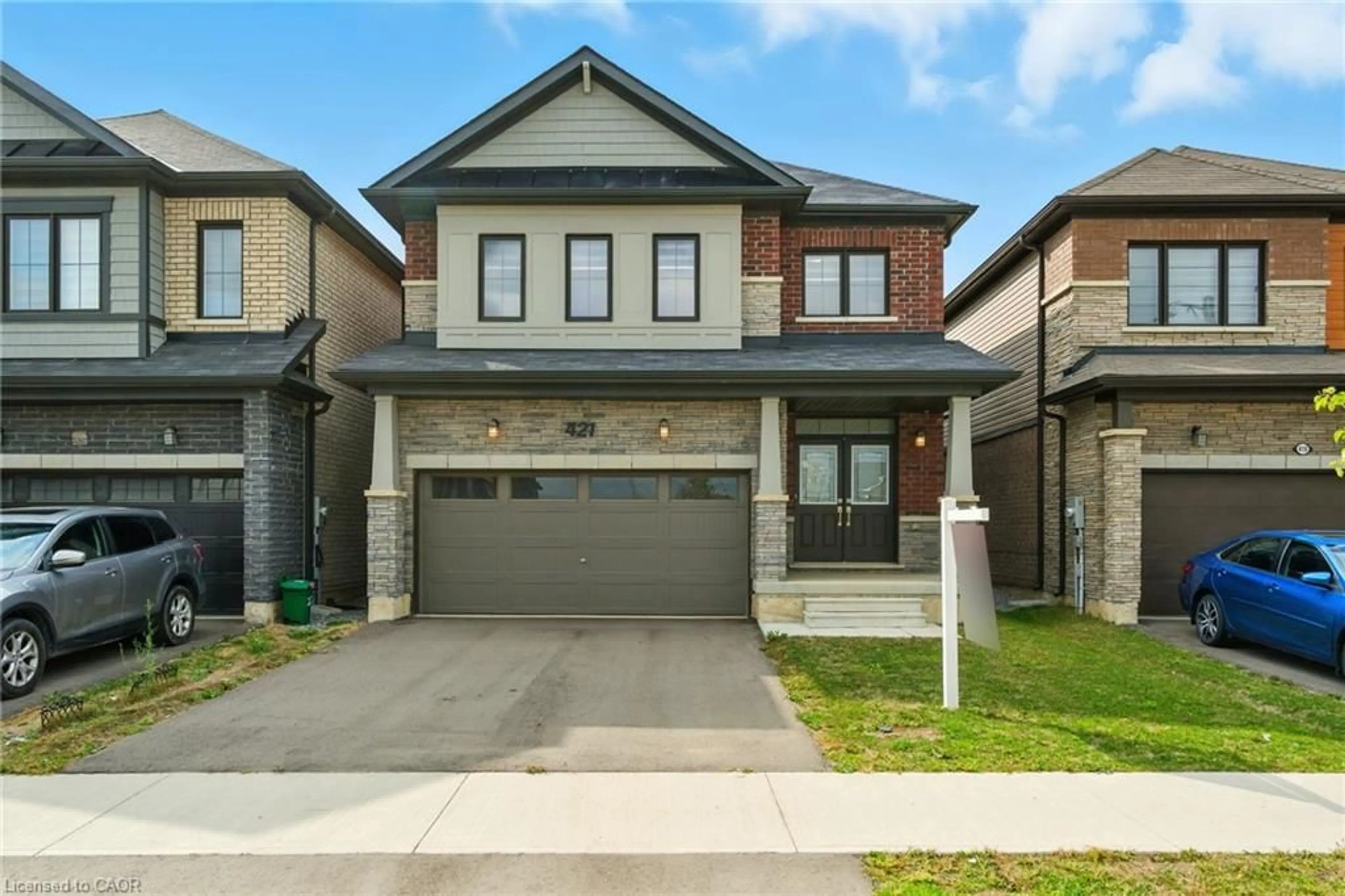 Home with brick exterior material, street for 421 Barker Pky, Thorold Ontario L2V 0K7