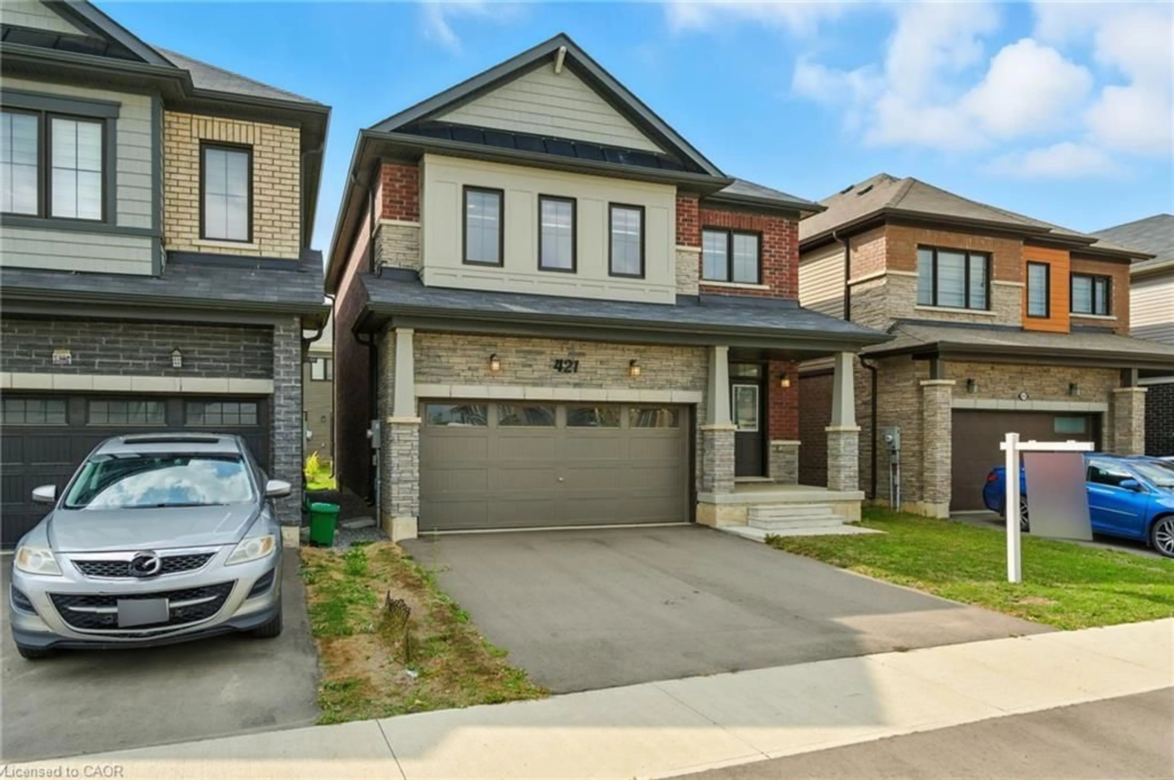 Home with brick exterior material, street for 421 Barker Pky, Thorold Ontario L2V 0K7