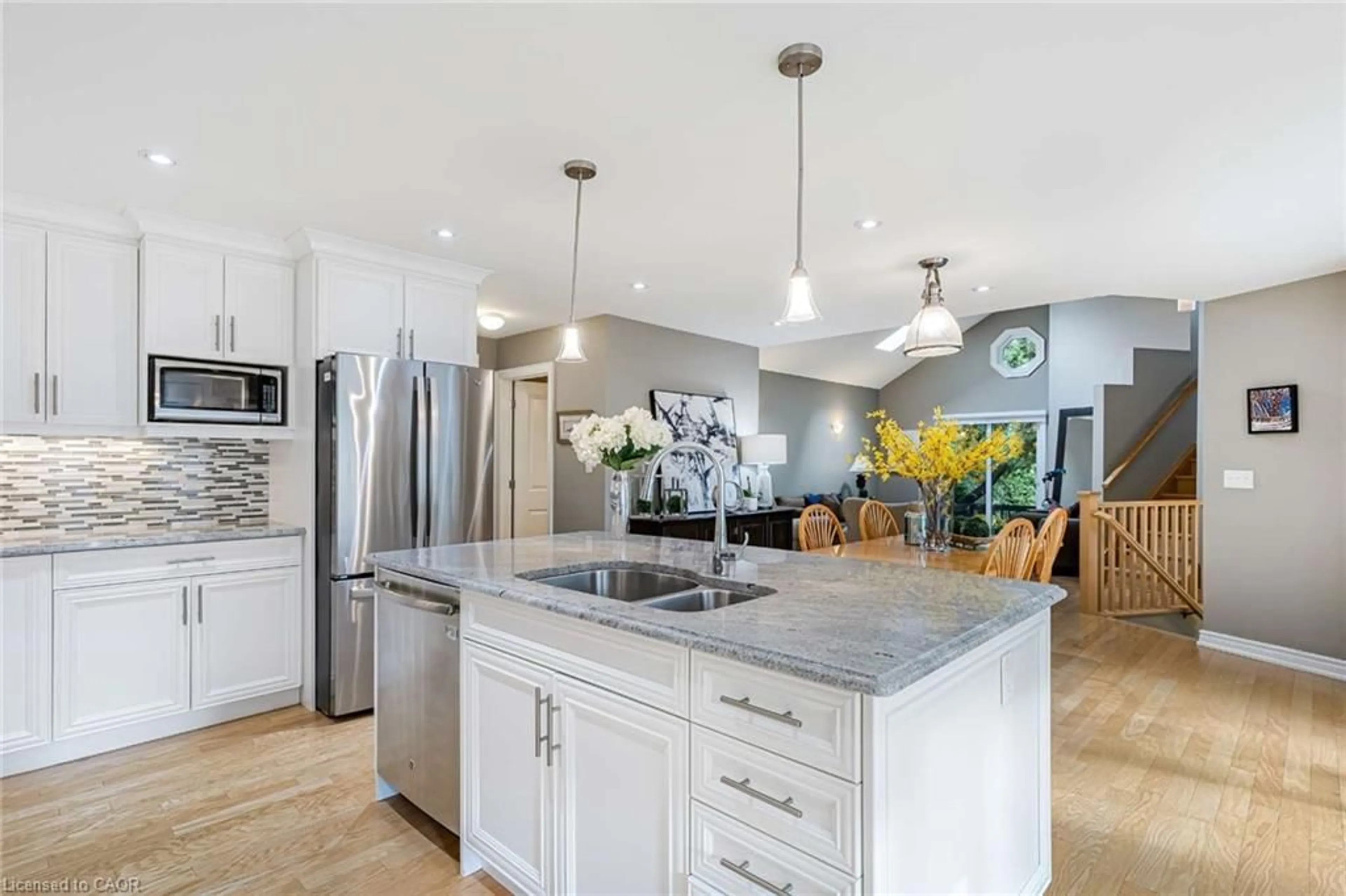 Open concept kitchen, unknown for 313 Delaware Ave, Burlington Ontario L7R 3B3