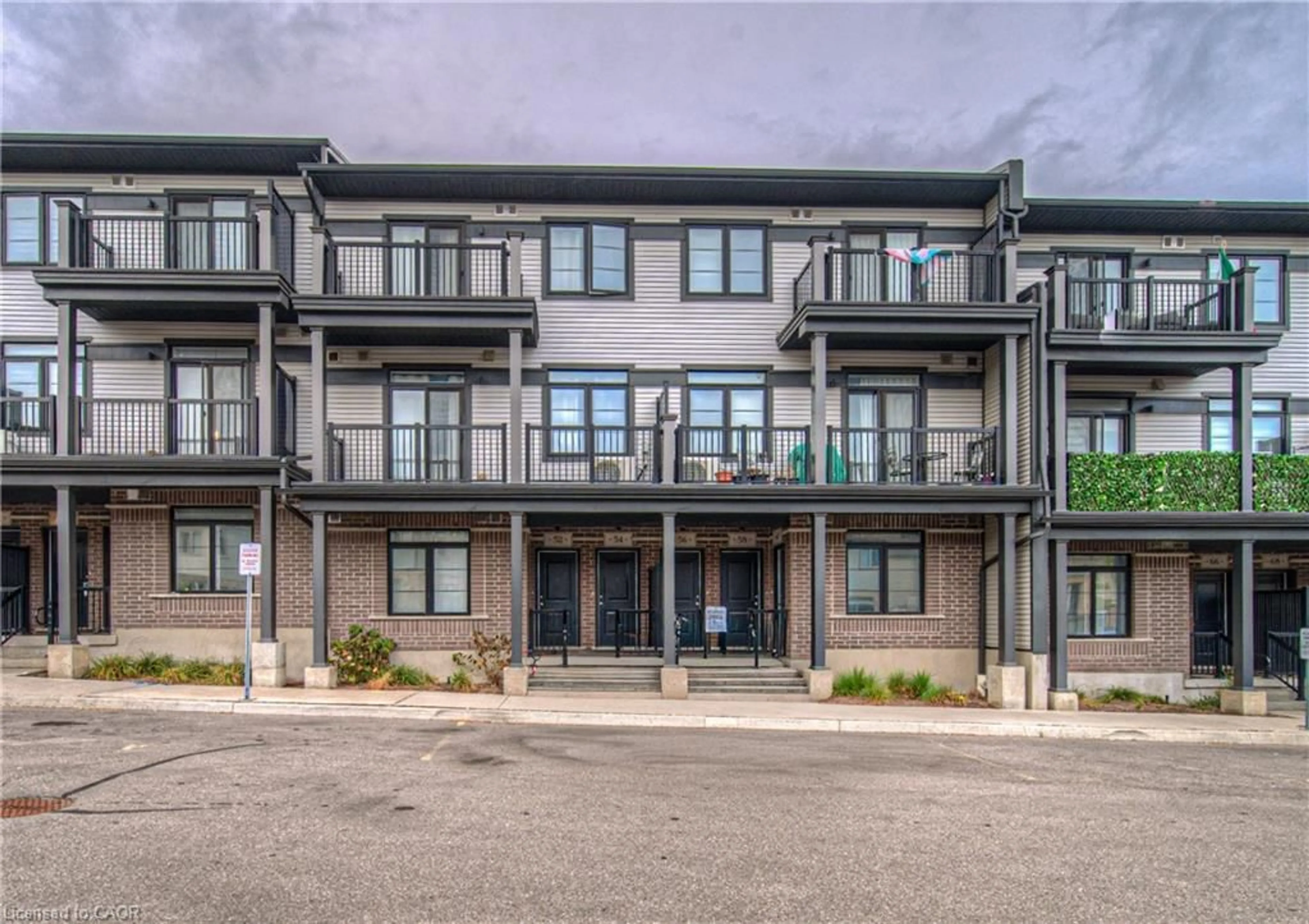 Patio, unknown for 52 Wheat Lane, Kitchener Ontario N2R 0R6