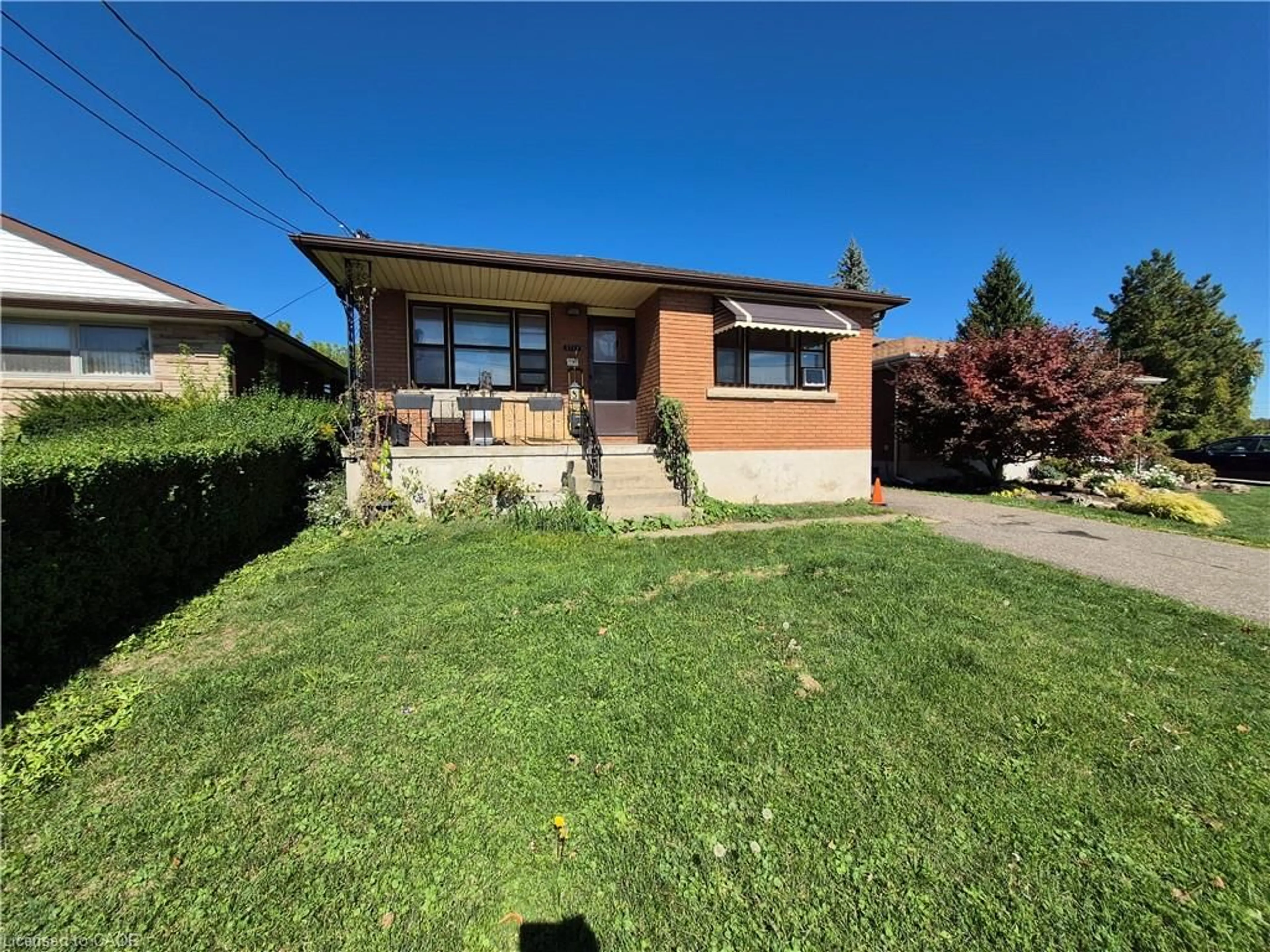 Home with brick exterior material, street for 5711 Kitchener St, Niagara Falls Ontario L2G 1J4