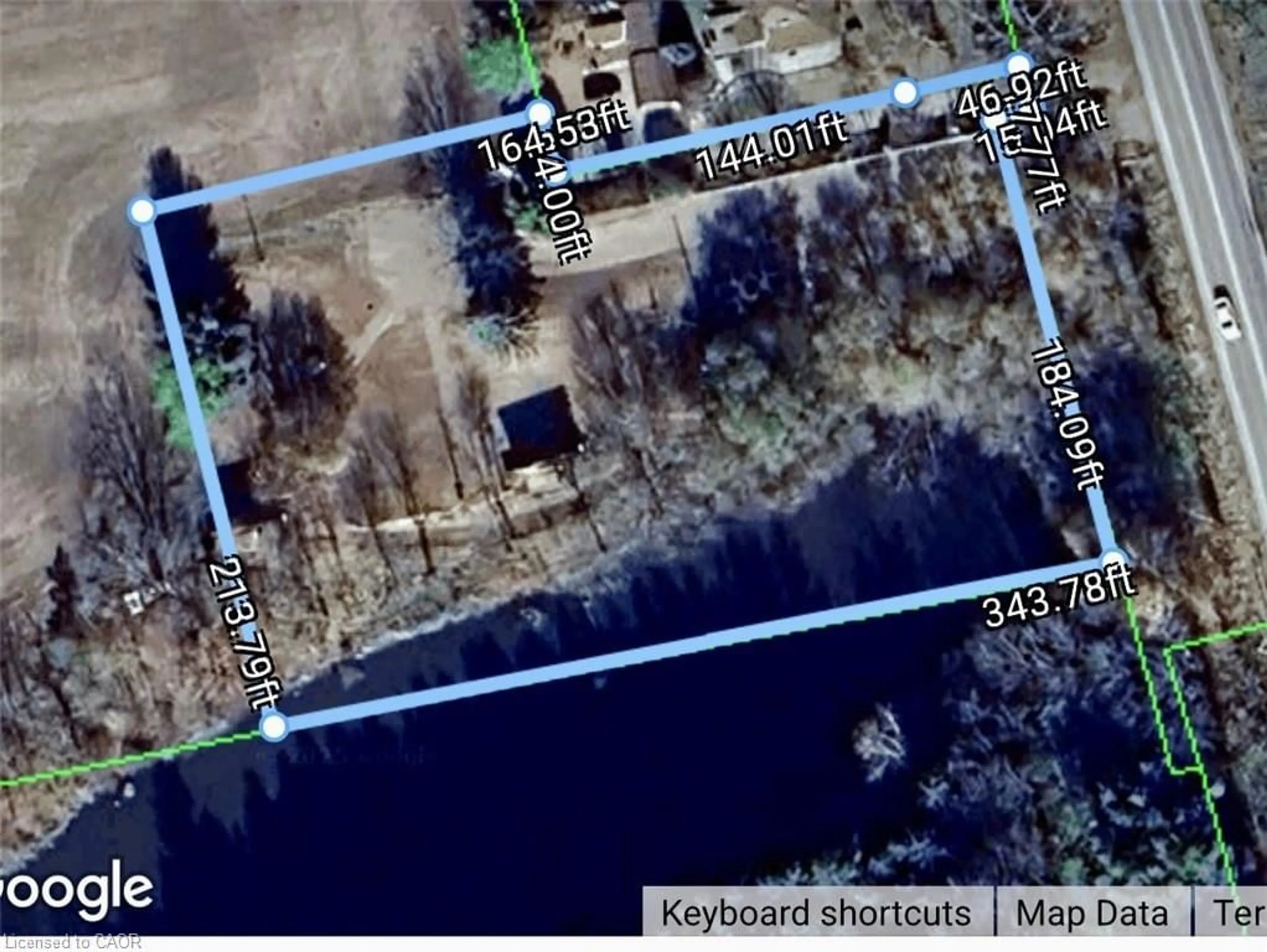 A pic from outside/outdoor area/front of a property/back of a property/a pic from drone, water/lake/river/ocean view for 696 Norfolk St, Simcoe Ontario N3Y 3R4