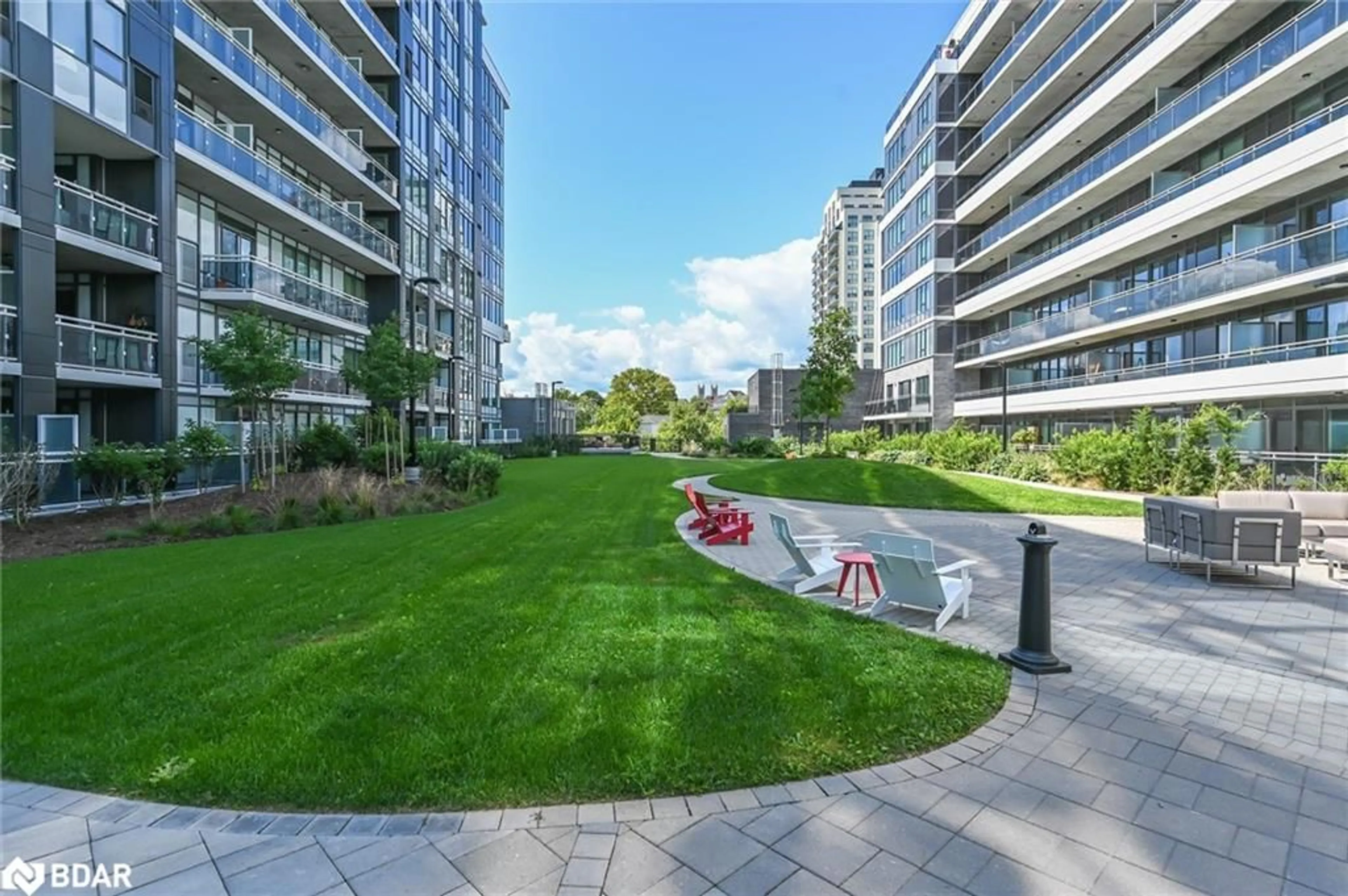 Patio, street for 53 Arthur St #912, Guelph Ontario N1E 0P5