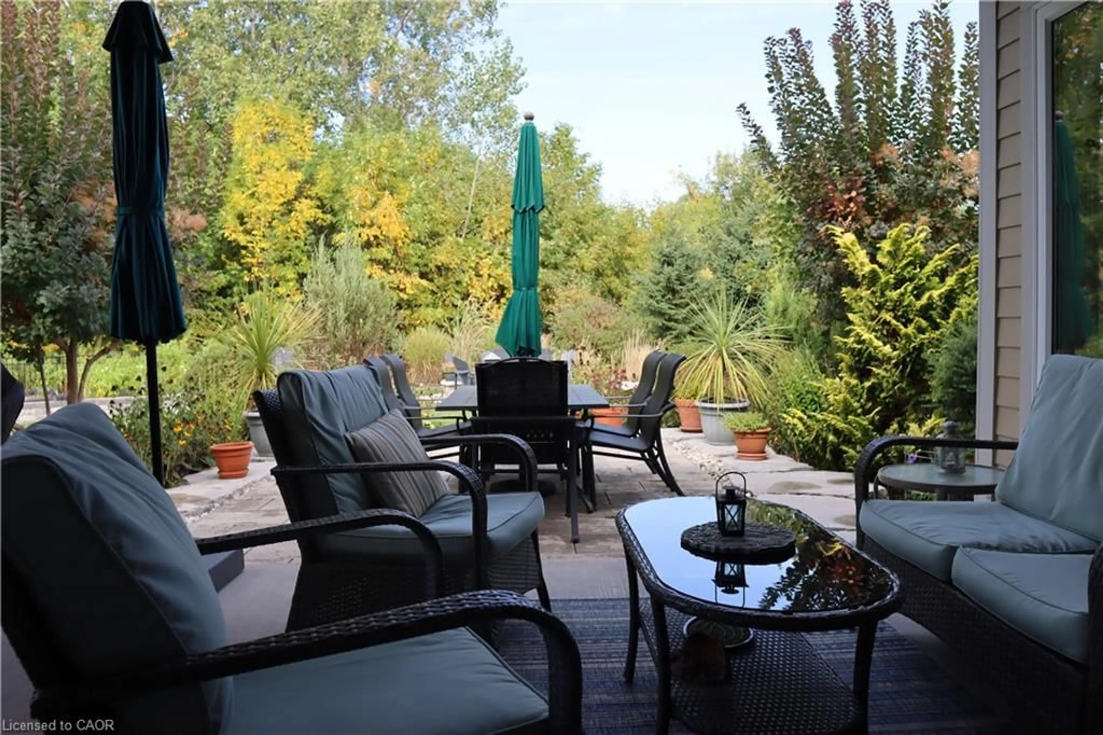 Patio, forest/trees view for 3507 Trillium Cres, Fort Erie Ontario L0S 1N0