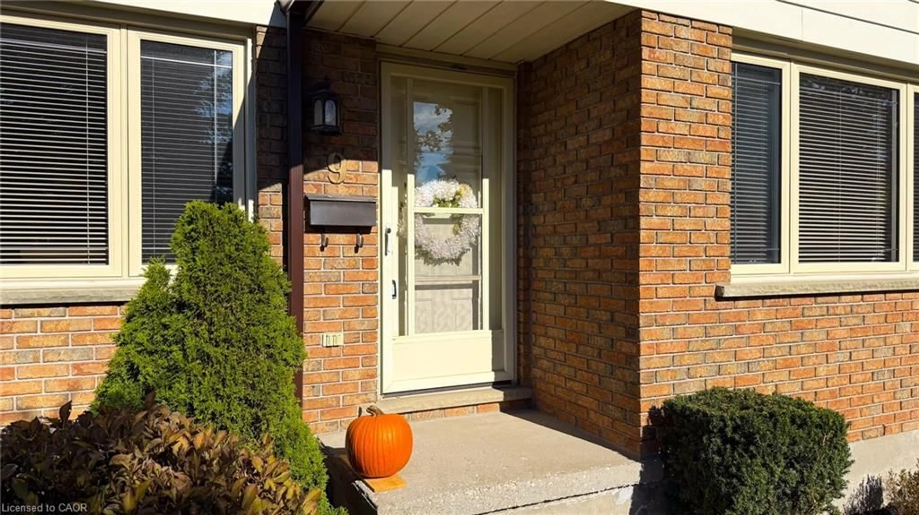 Indoor entryway for 9 Kennedy Rd, Simcoe Ontario N3Y 5B5