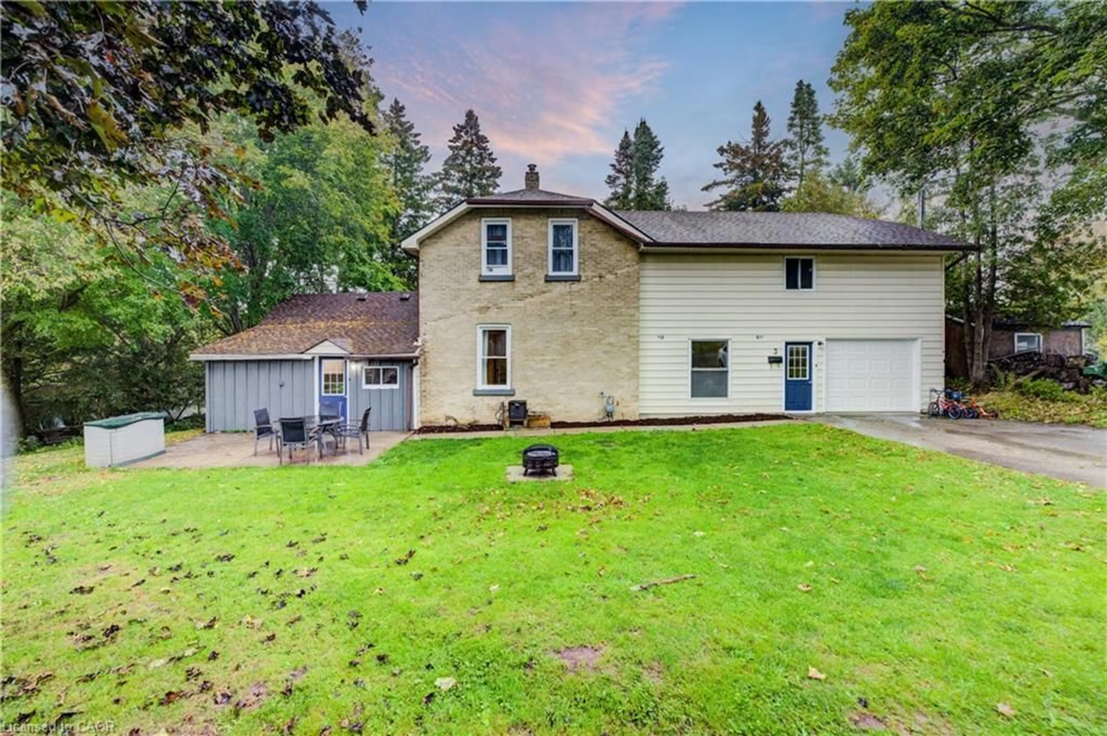 A pic from outside/outdoor area/front of a property/back of a property/a pic from drone, street for 3 Page St, Mount Forest Ontario N0G 2L3