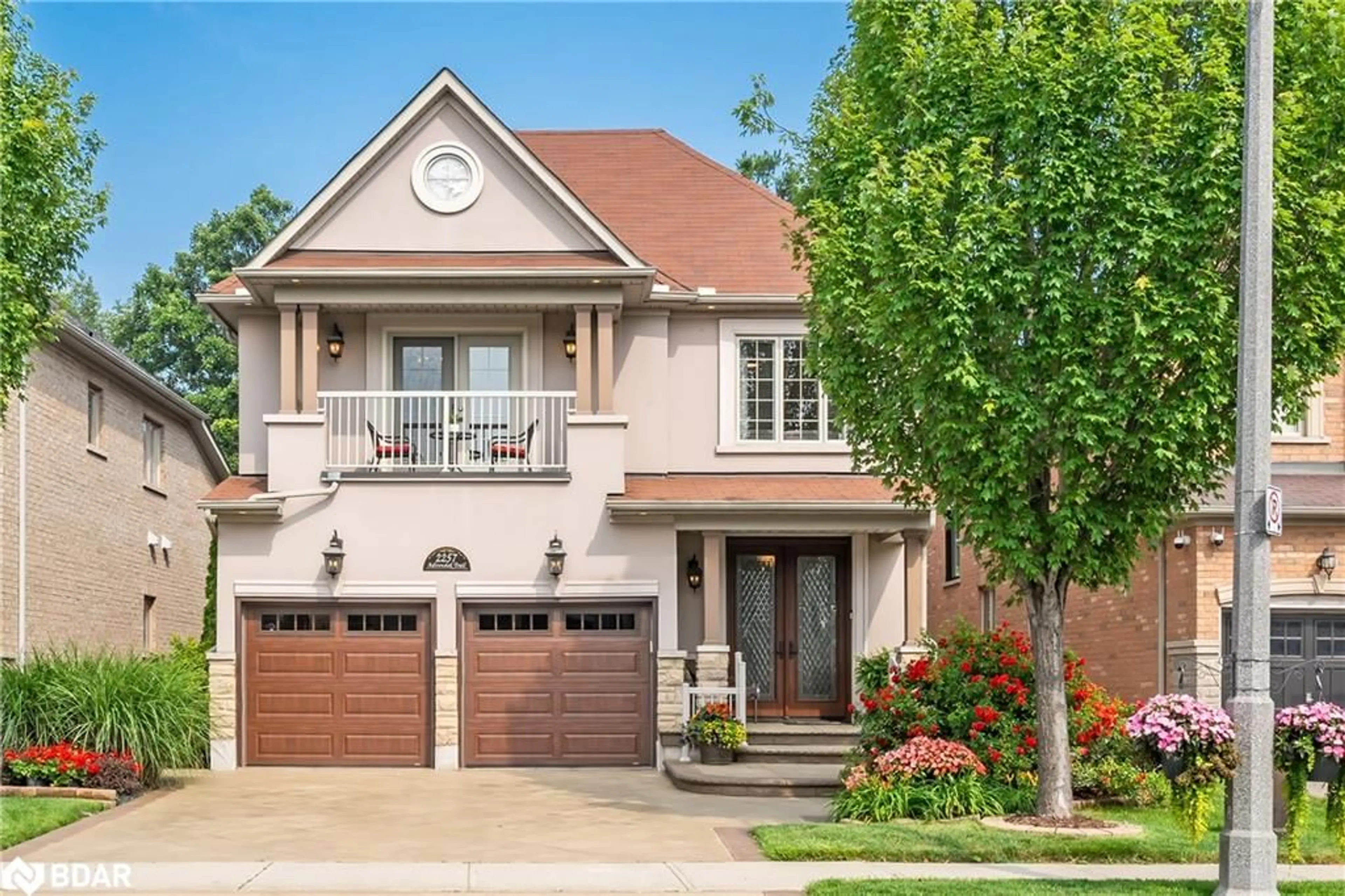 Home with brick exterior material, street for 2257 Adirondak Trail, Oakville Ontario L6M 4W4