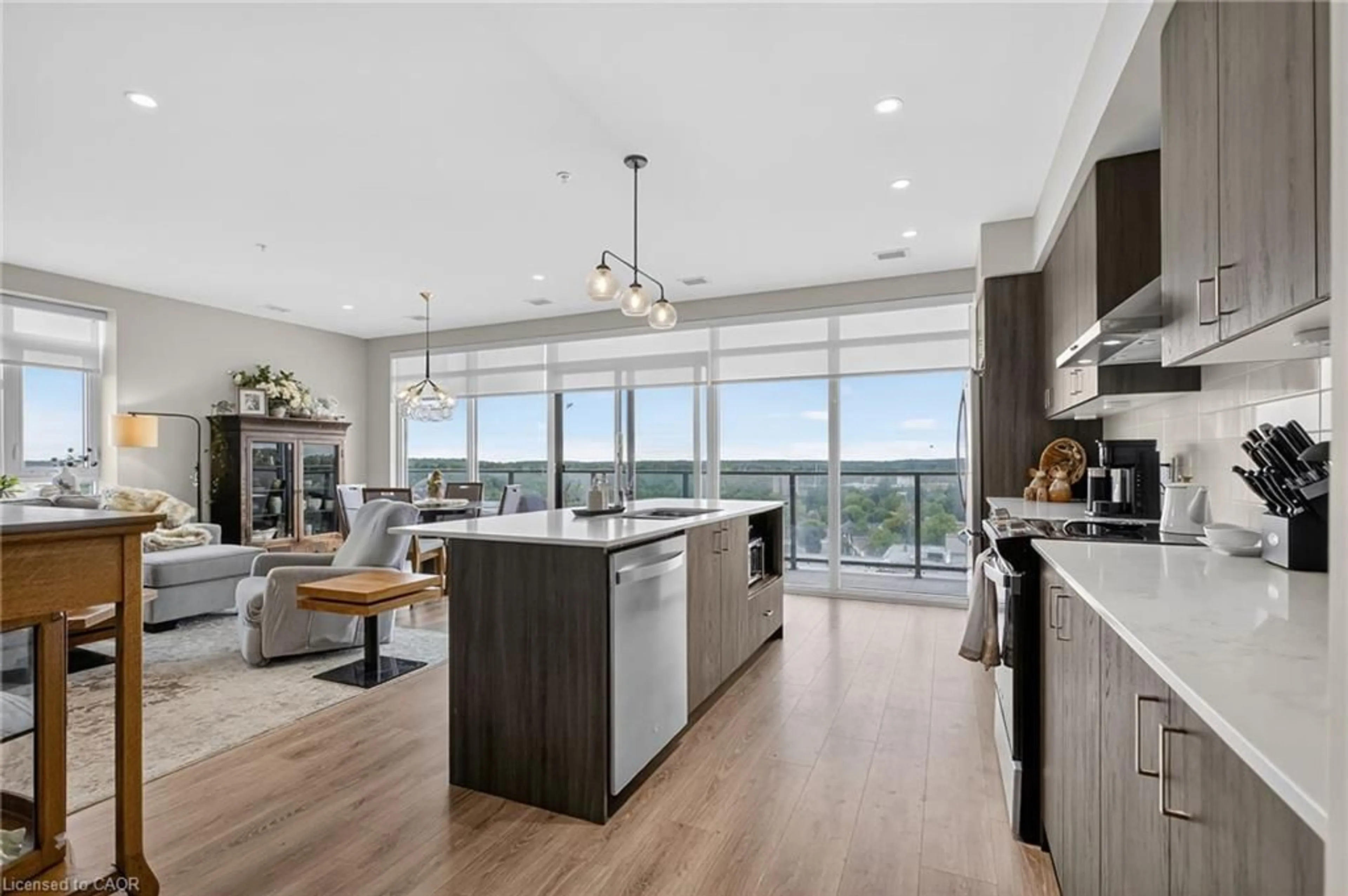 Open concept kitchen, unknown for 15 Glebe St #1313, Cambridge Ontario N1S 0C3