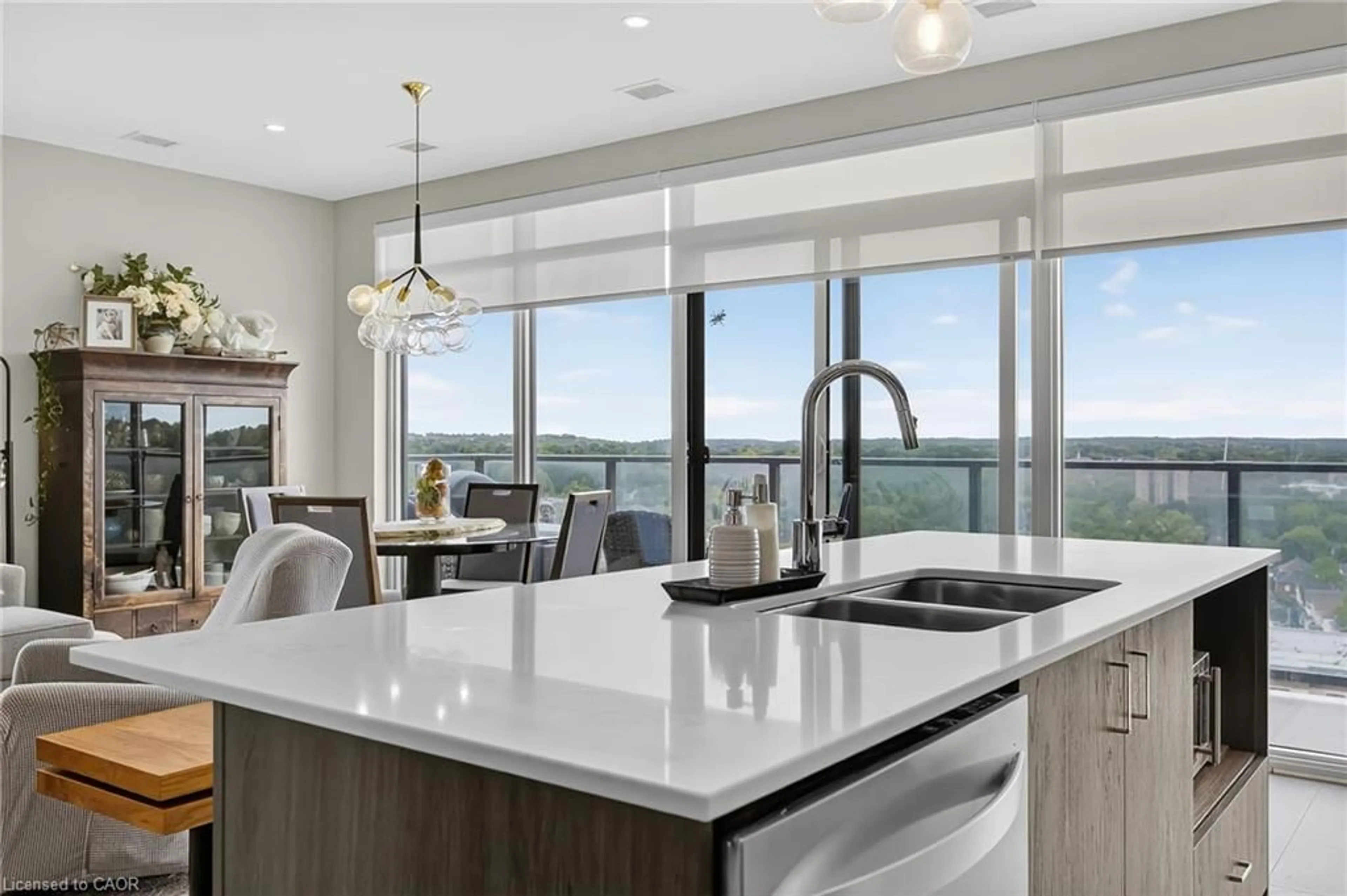 Open concept kitchen, unknown for 15 Glebe St #1313, Cambridge Ontario N1S 0C3