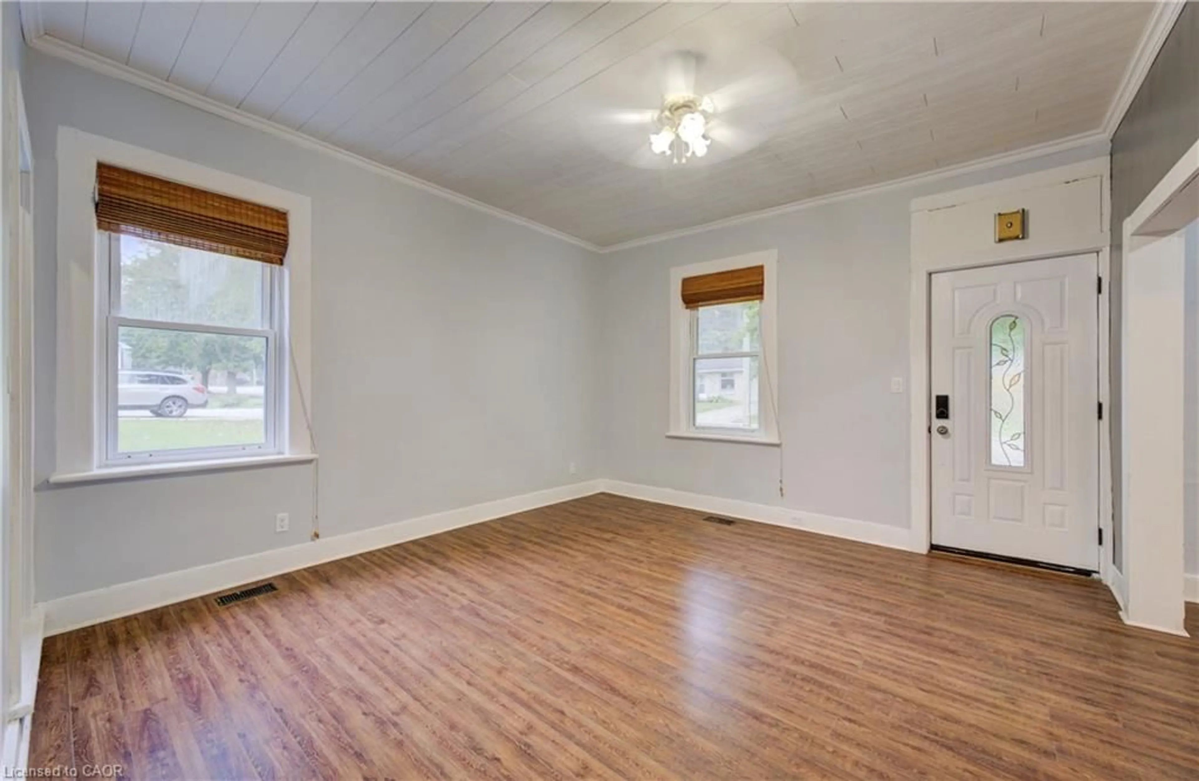 A pic of a room for 441 Waterloo St, Mount Forest Ontario N0G 2L3