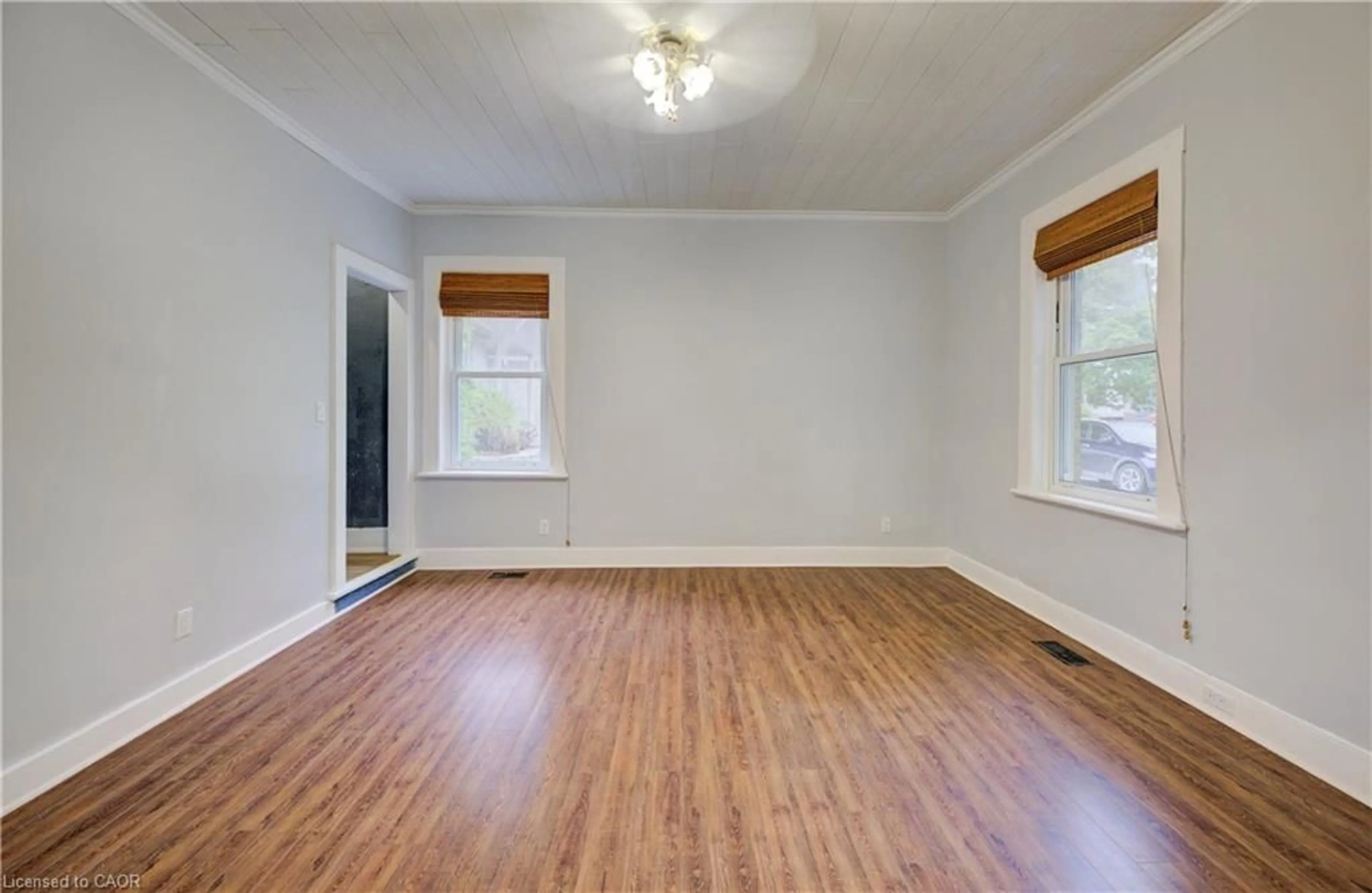 A pic of a room for 441 Waterloo St, Mount Forest Ontario N0G 2L3