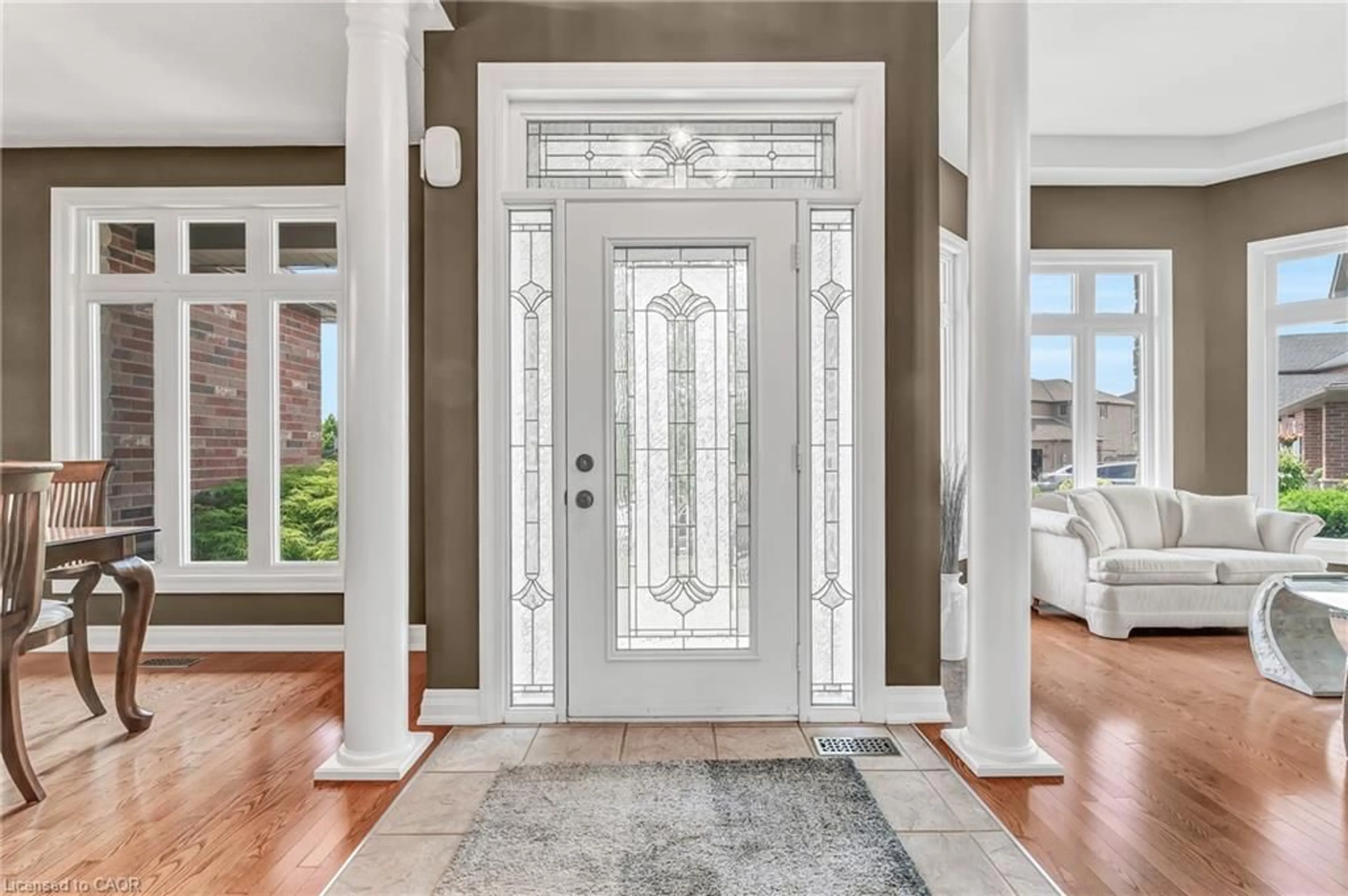 Indoor entryway for 34 Penfold Crt, Mount Hope Ontario L0R 1W0