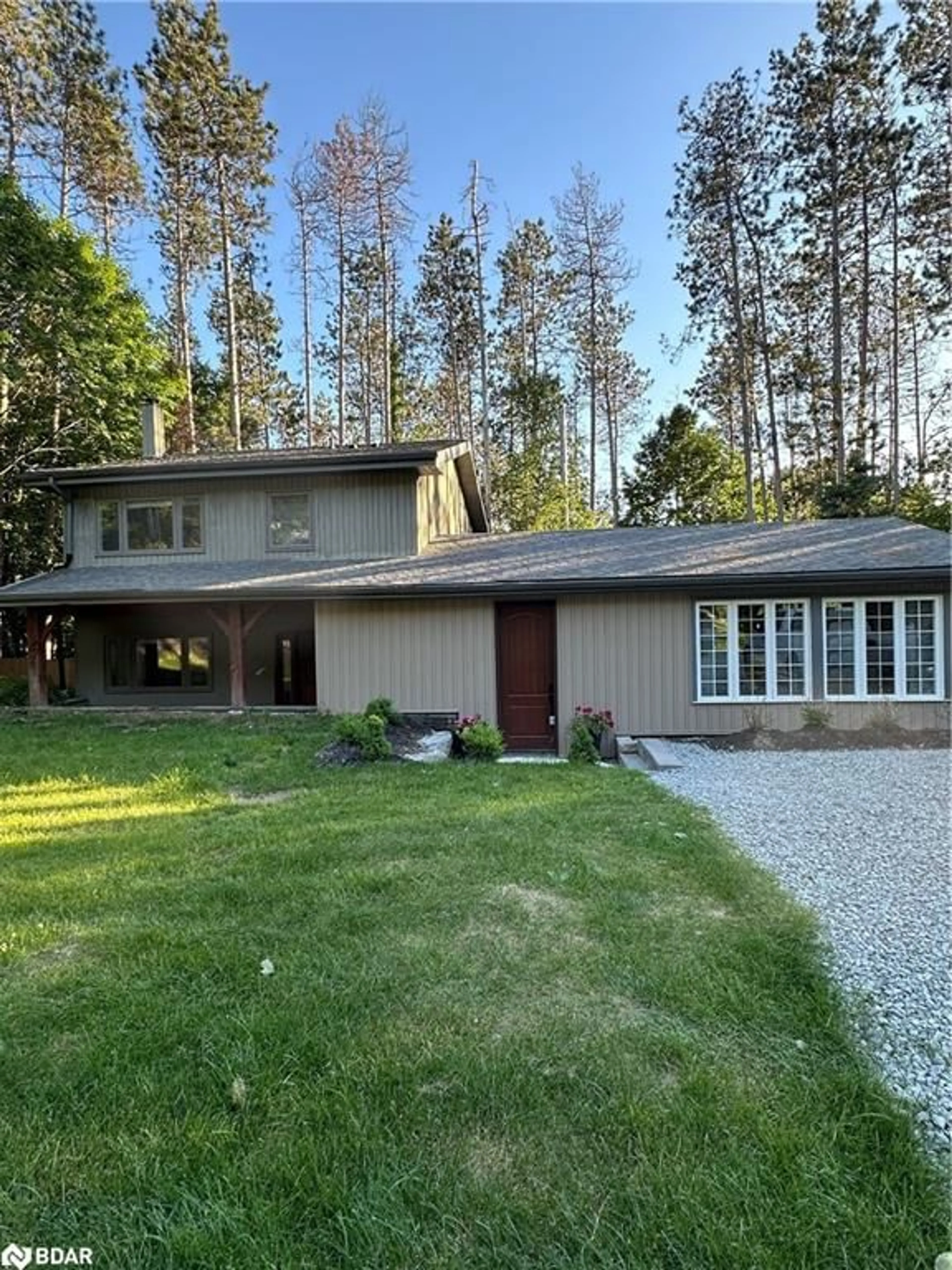 Home with vinyl exterior material, unknown for 1 Pine Spring, Oro-Medonte Ontario L4M 4Y8