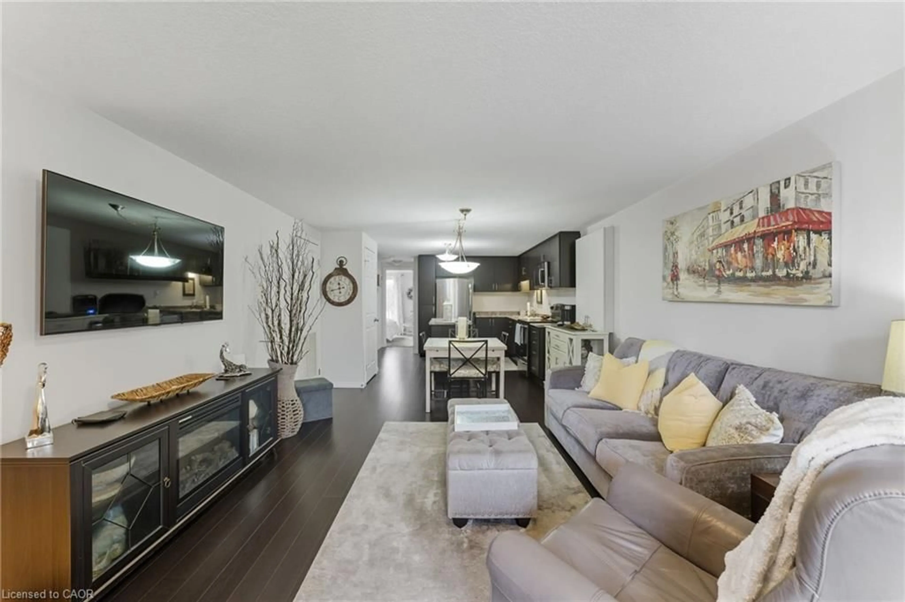 Living room with furniture, unknown for 29 Sienna St #F, Kitchener Ontario N2R 0H8