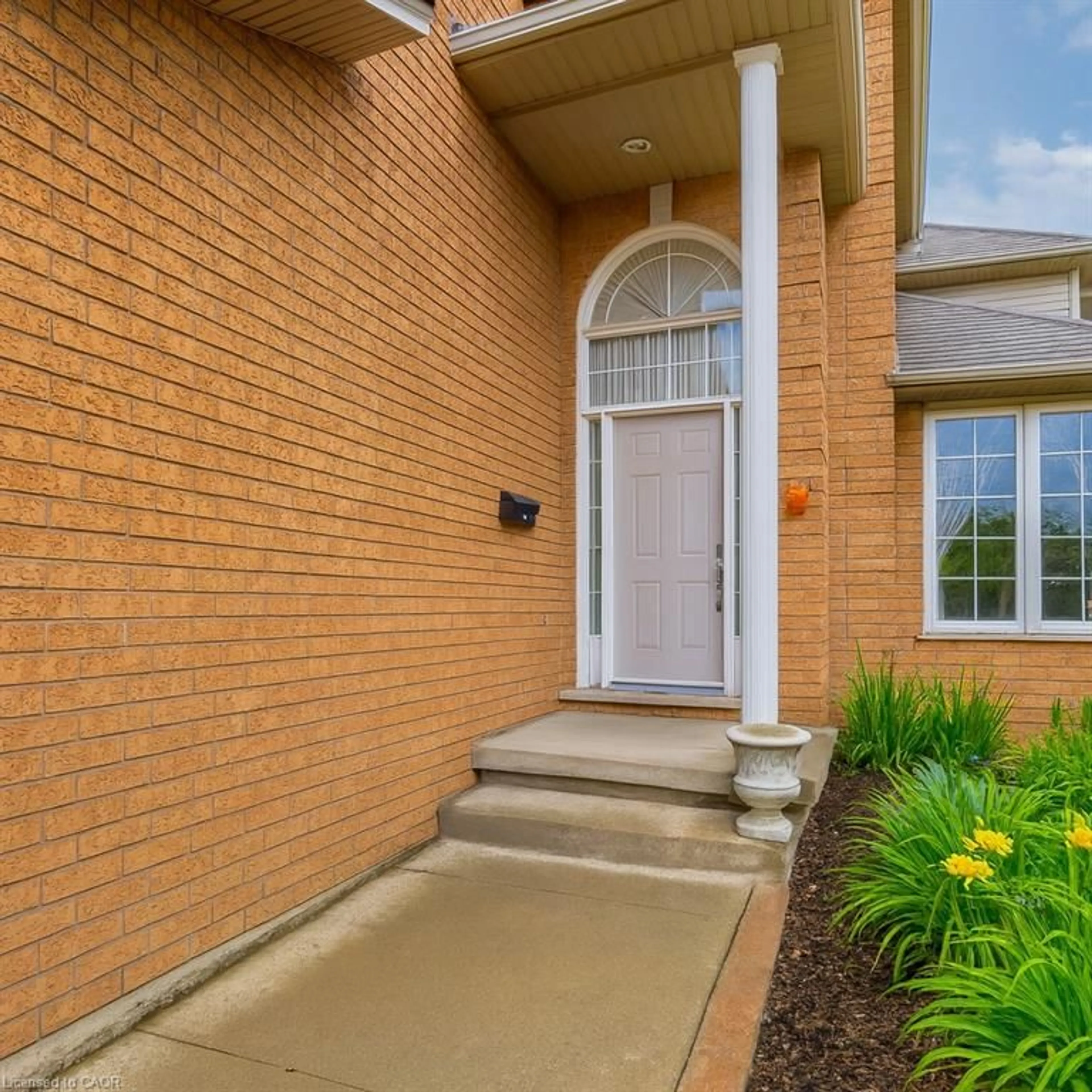 Home with brick exterior material, street for 42 Hillgarden Dr, Stoney Creek Ontario L8J 3R3