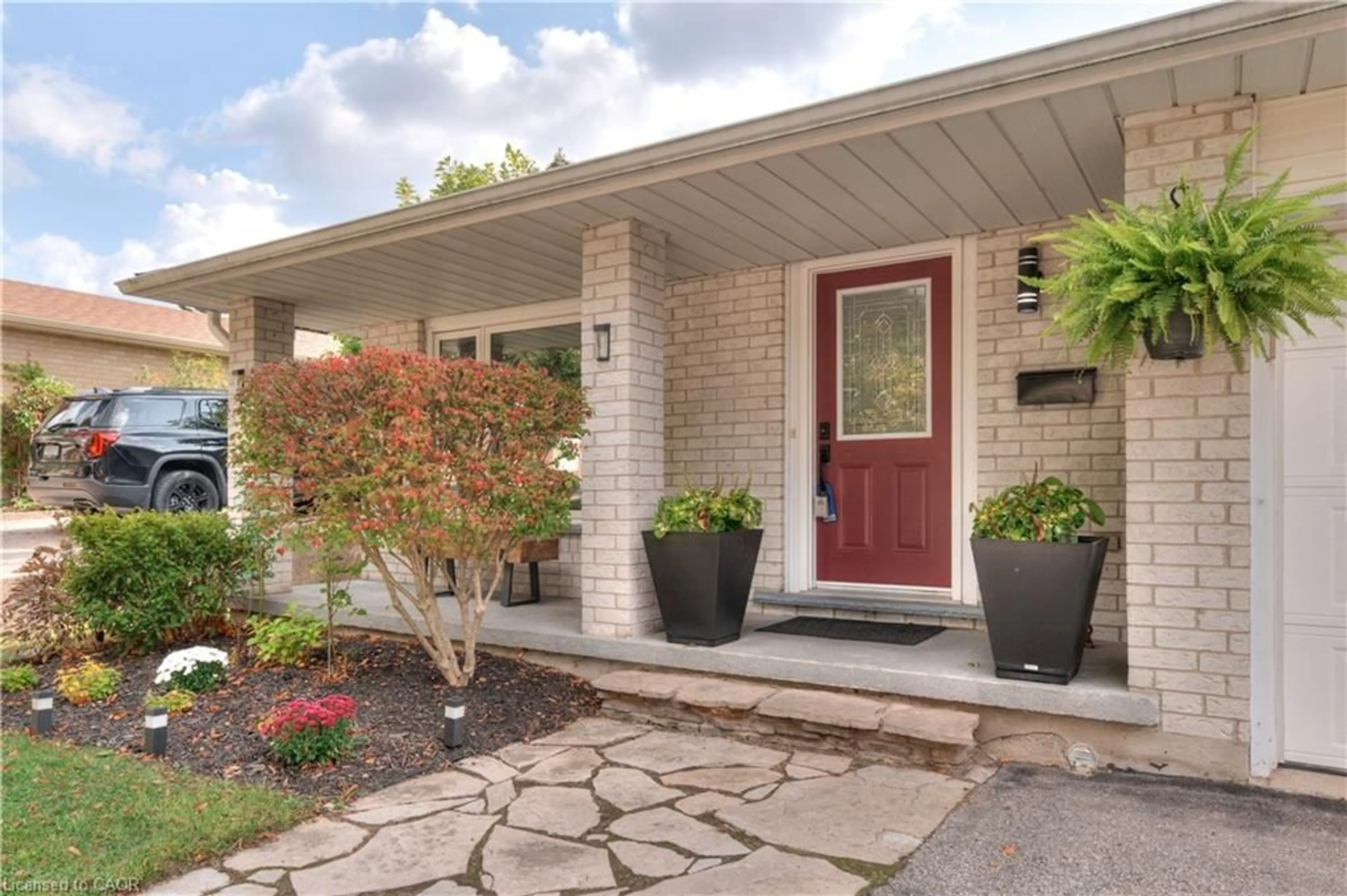 Home with brick exterior material, street for 27 Wheatfield Cres, Kitchener Ontario N2P 1P7