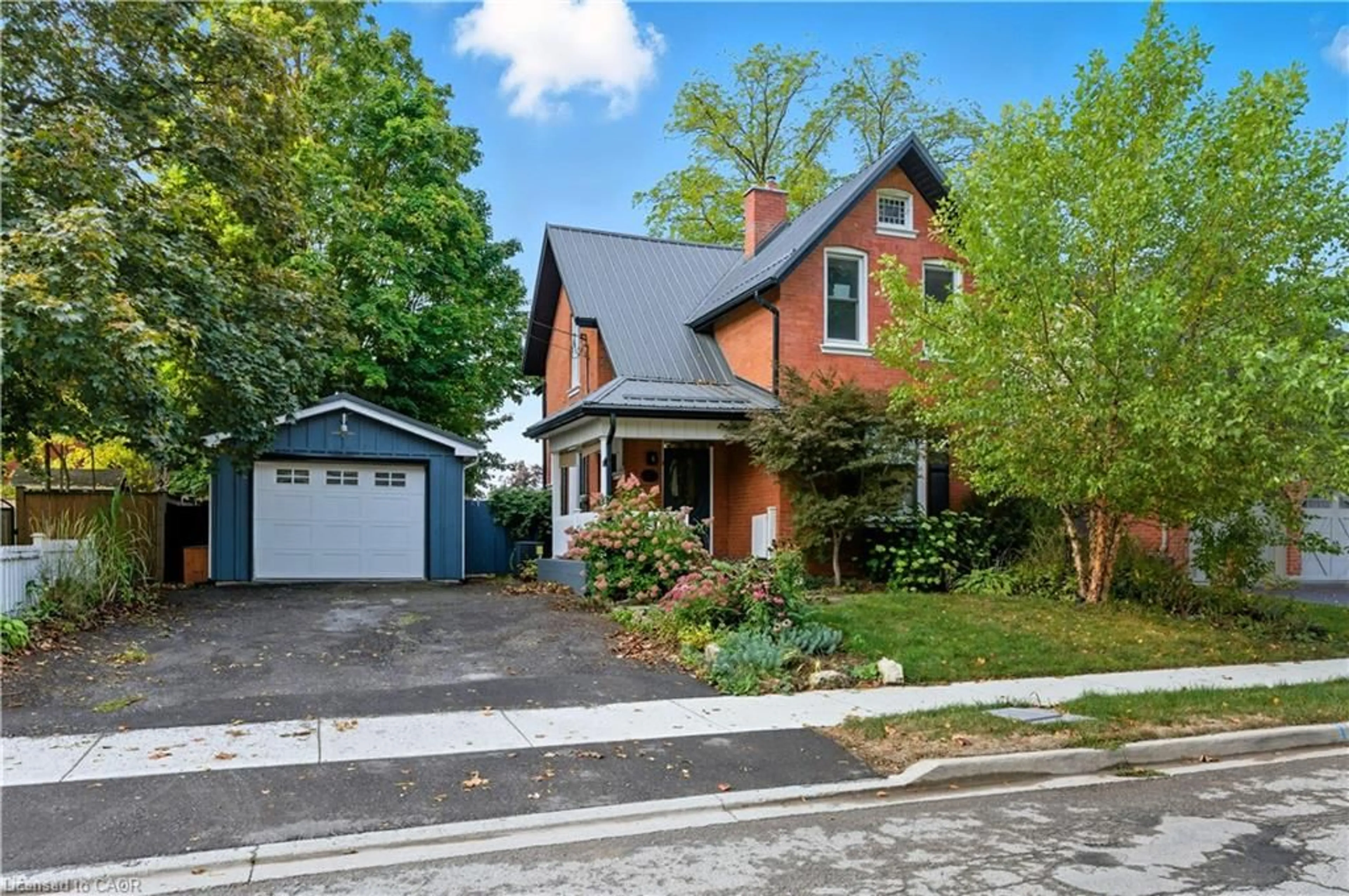 Home with brick exterior material, street for 21 Orkney St, Caledonia Ontario N3W 1B1