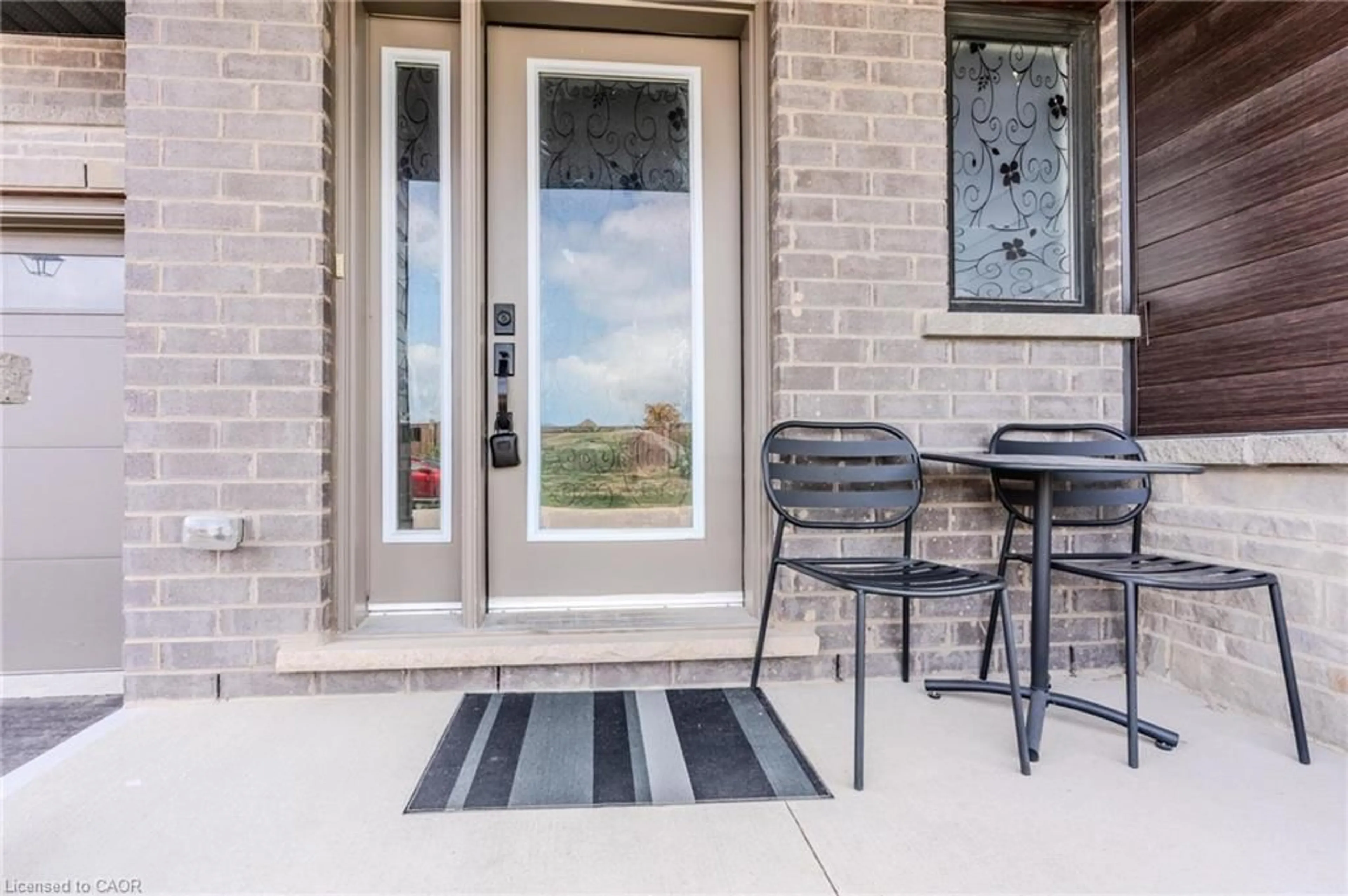 Patio, street for 78 Jayla Lane, Smithville Ontario L0R 2A0