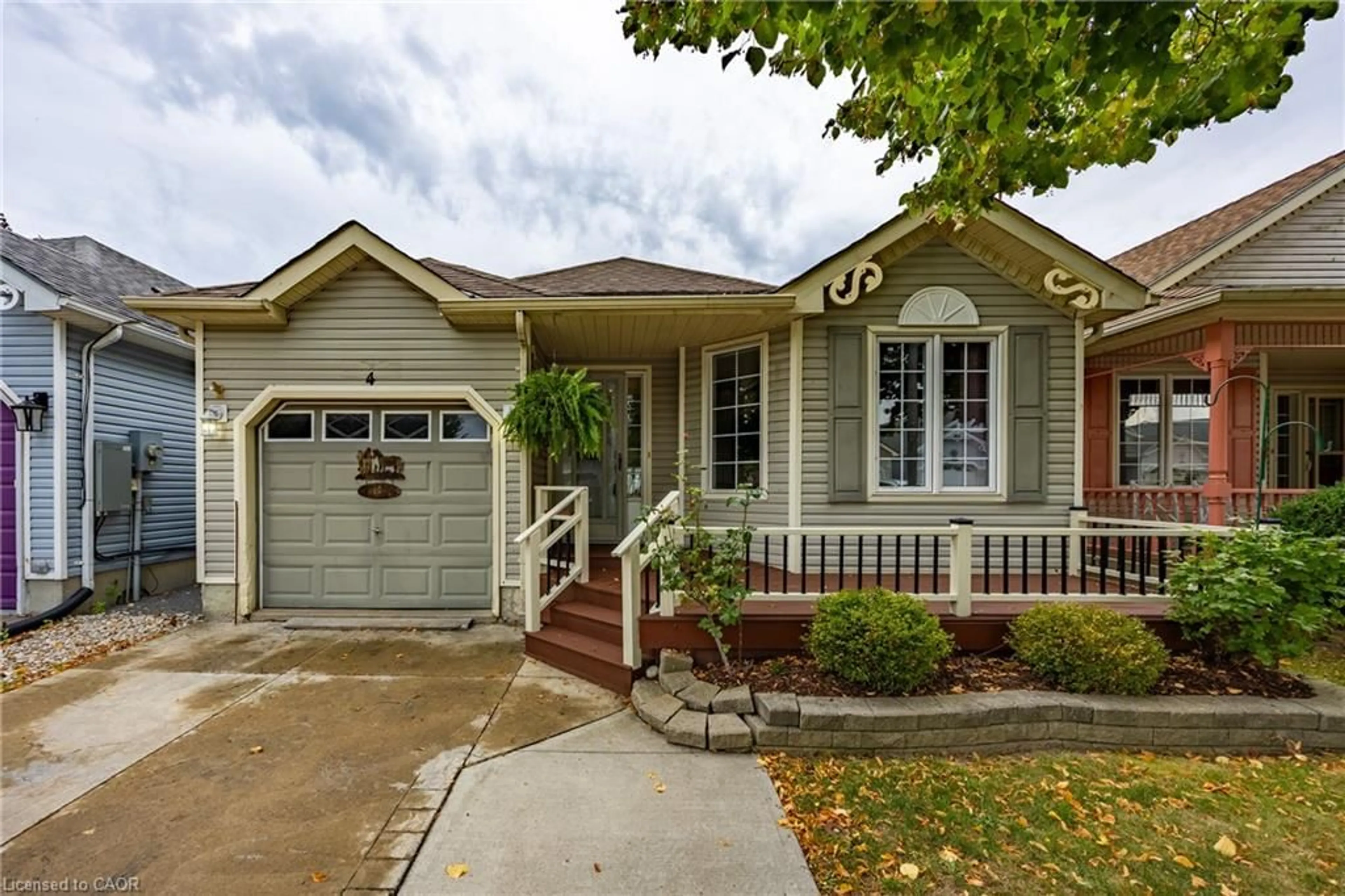 Home with vinyl exterior material, street for 4 Walsingham Dr, Port Rowan Ontario N0E 1M0