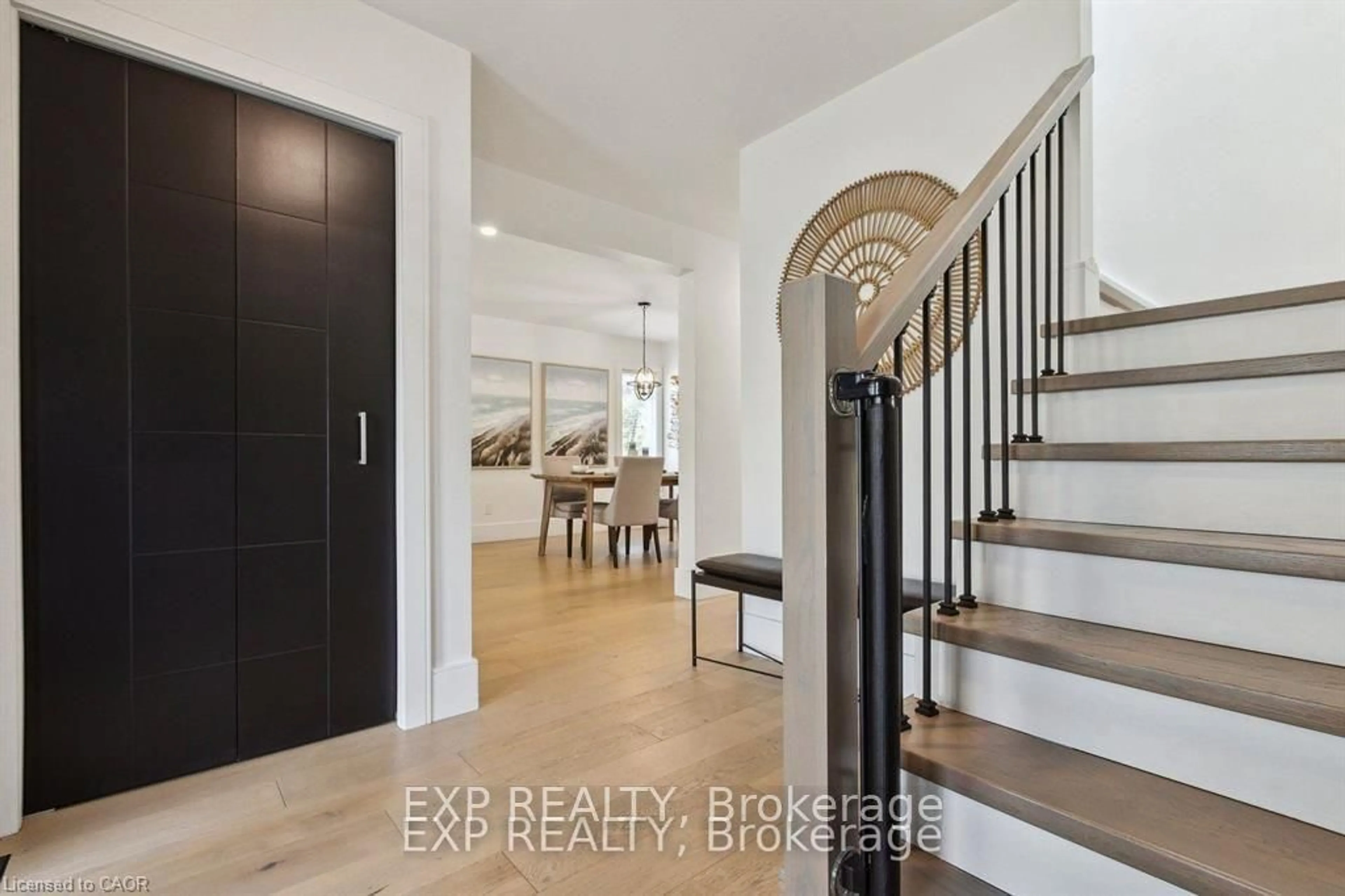 Indoor entryway for 77 Imperial Rd, Guelph Ontario N1H 8A1
