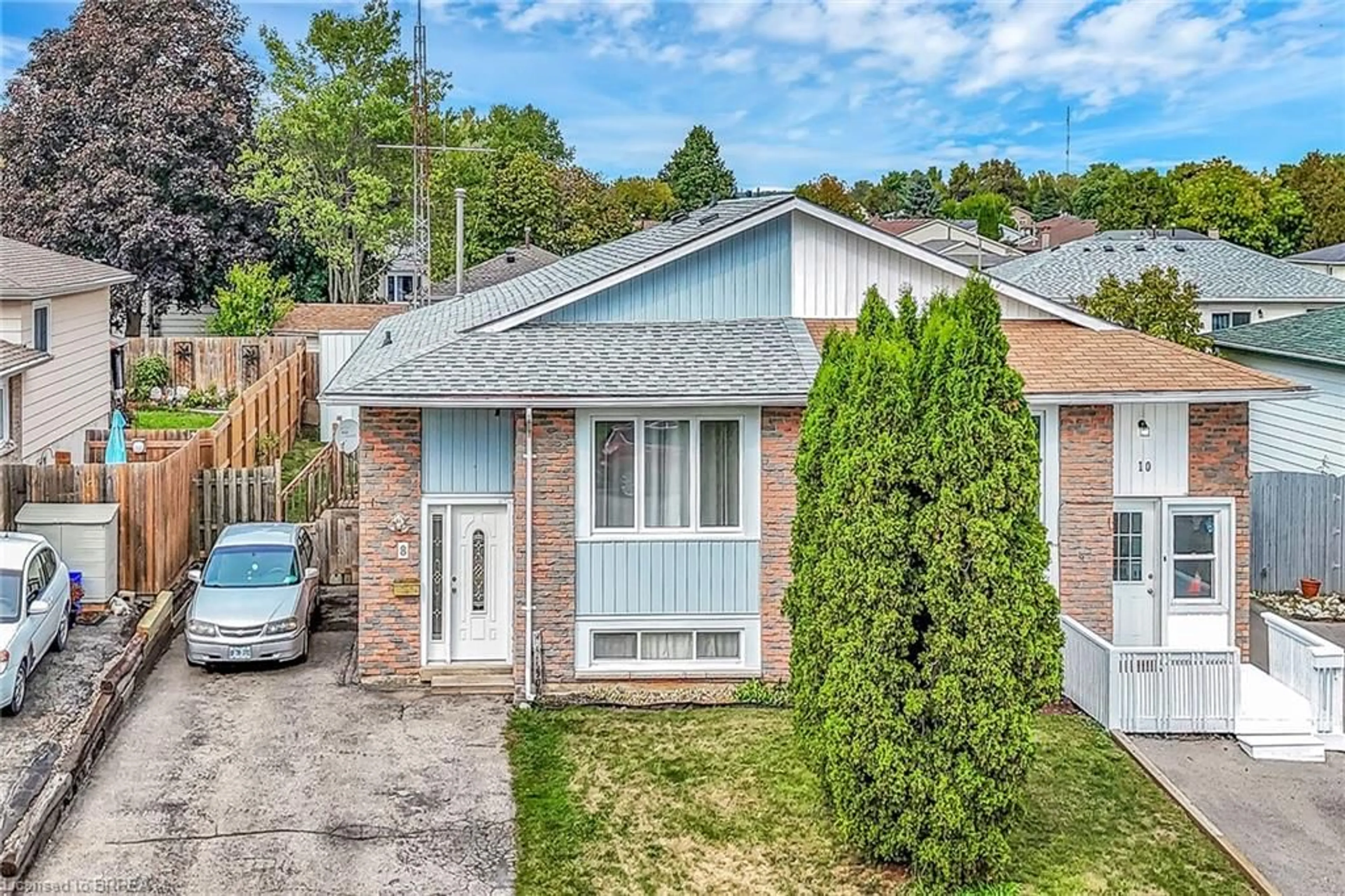 A pic from outside/outdoor area/front of a property/back of a property/a pic from drone, street for 8 Maple Cres, Paris Ontario N3L 3R4