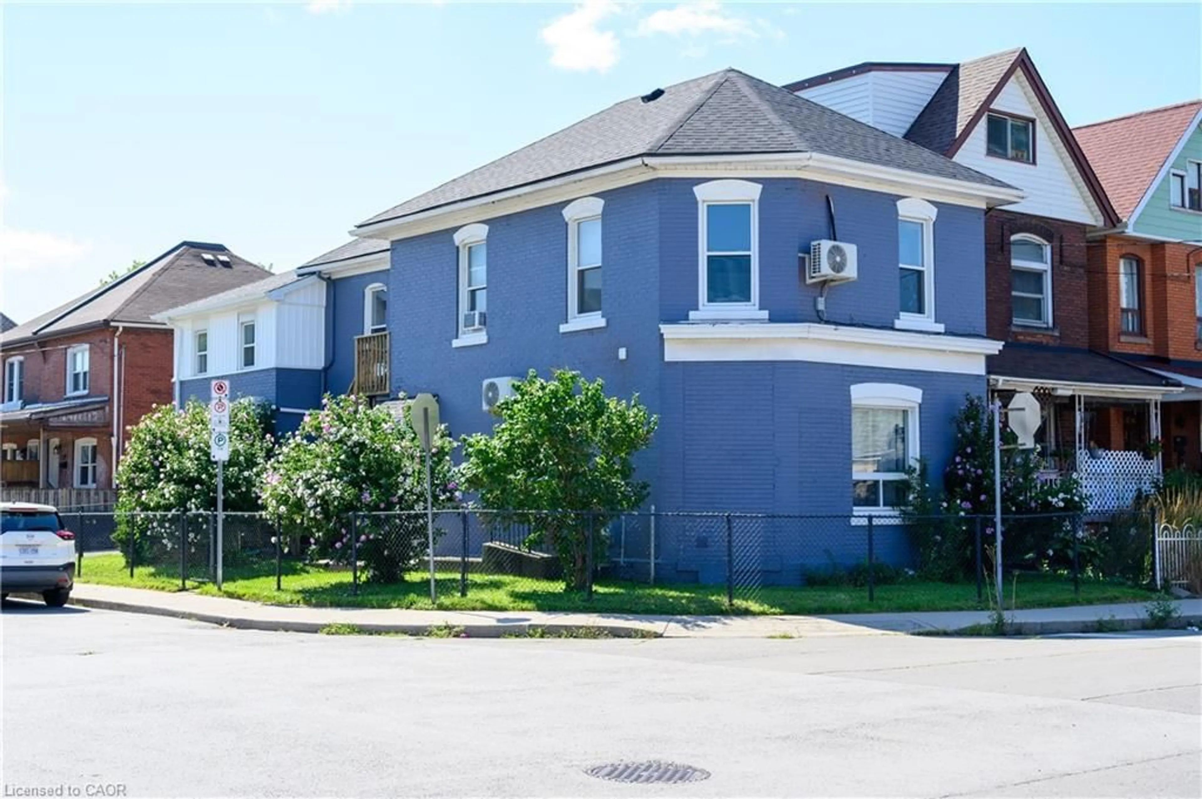 Unknown for 262 Robert St, Hamilton Ontario L8L 2R4
