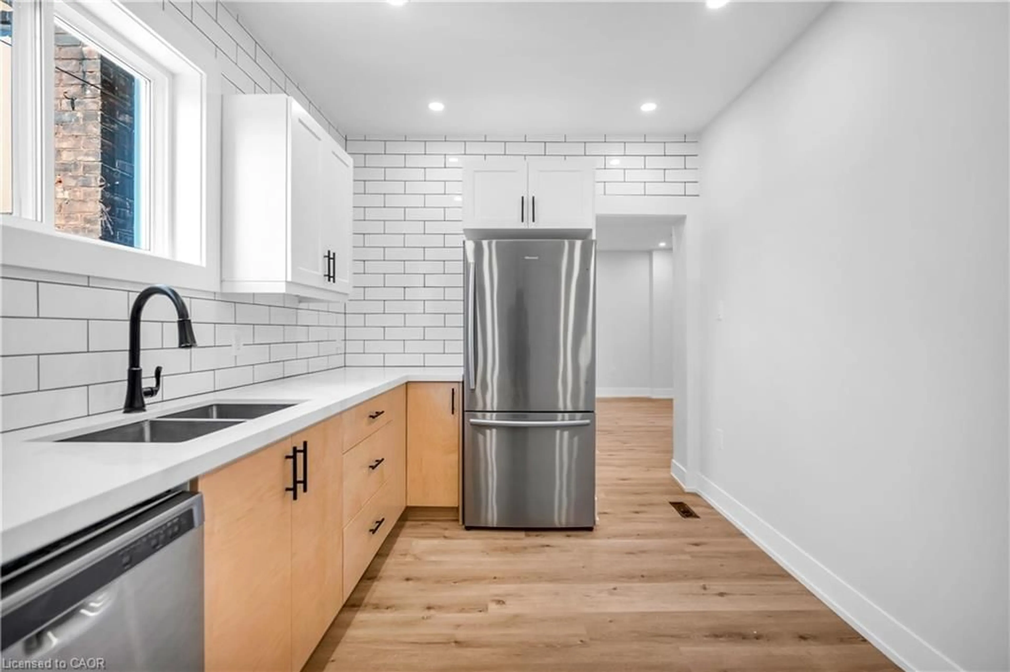 Open concept kitchen, unknown for 262 Robert St, Hamilton Ontario L8L 2R4