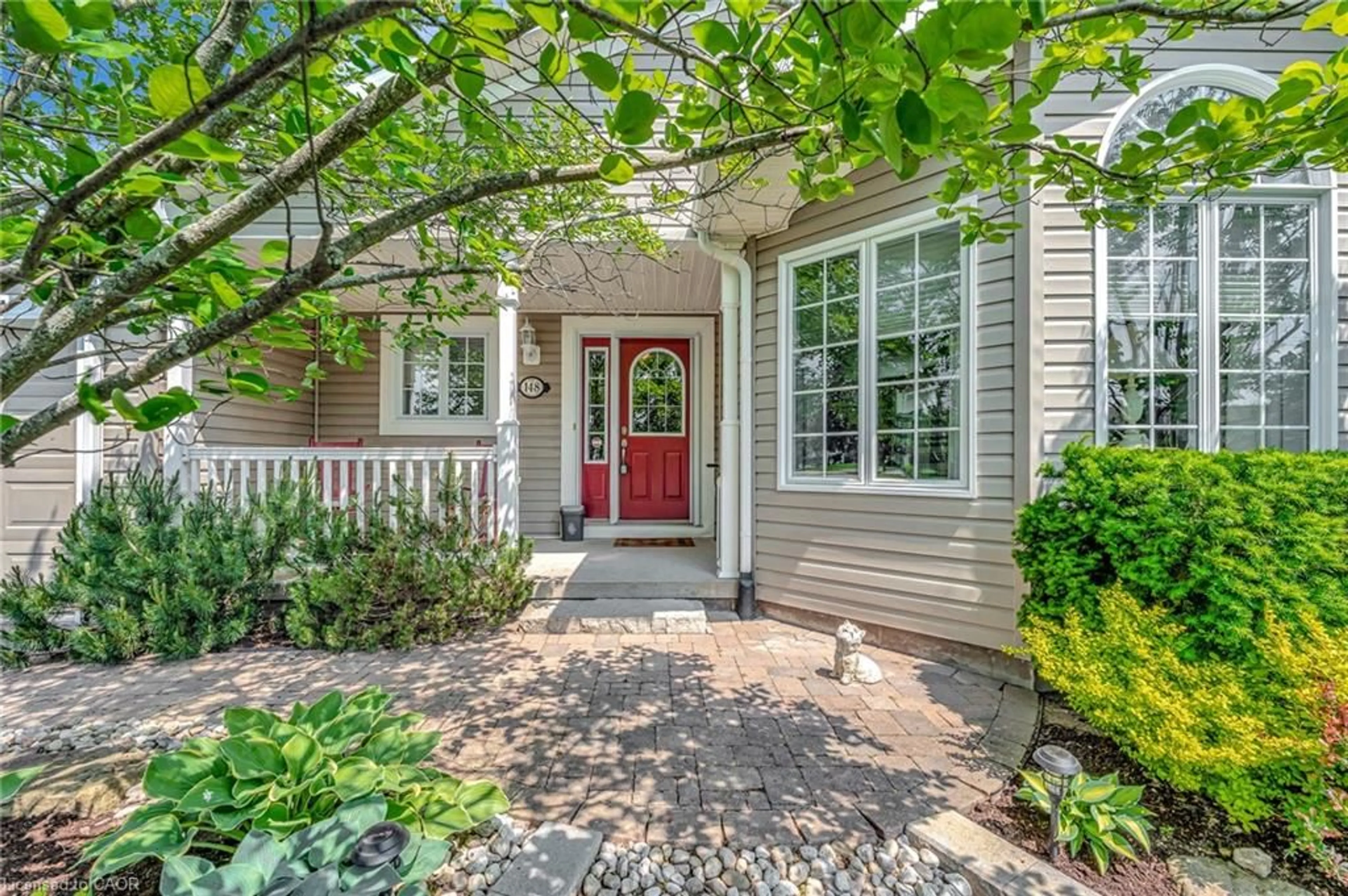 Indoor entryway for 148 Gracehill Cres, Freelton Ontario L8B 1A5