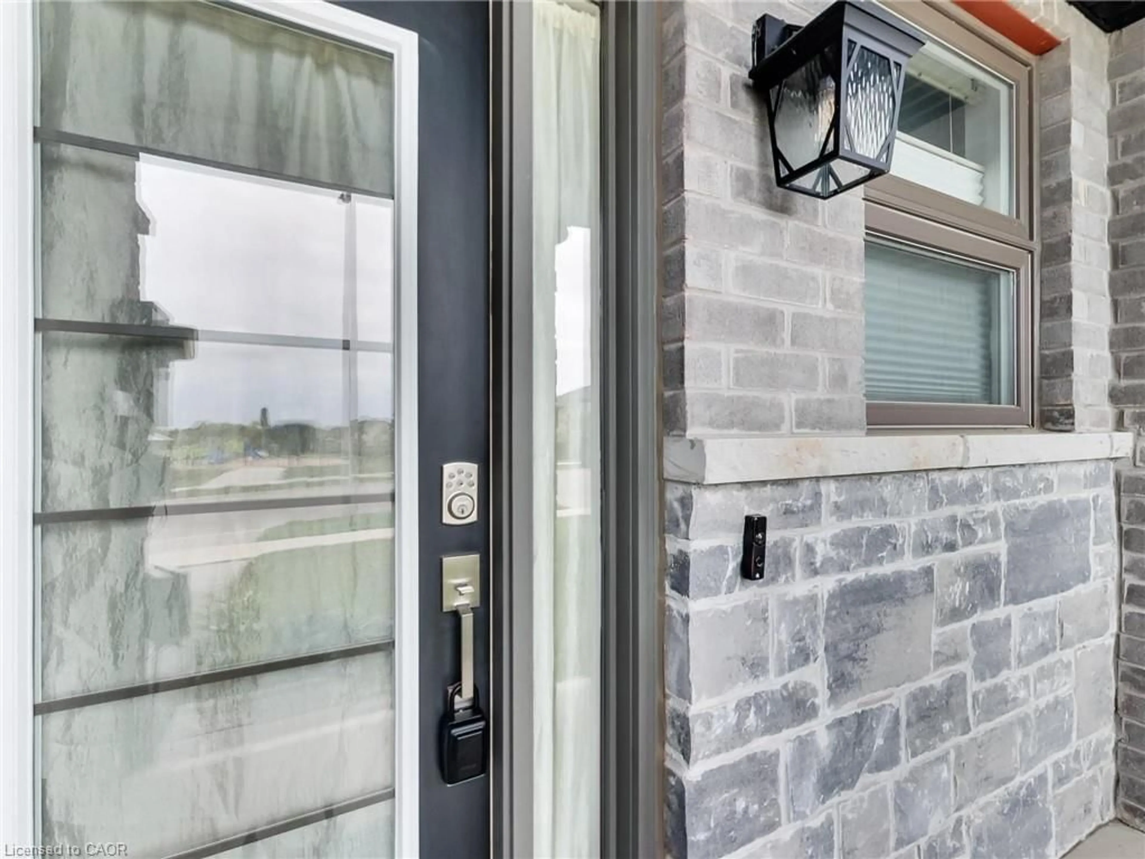 Home with brick exterior material, street for 5046 Connor Dr, Beamsville Ontario L0R 1B4