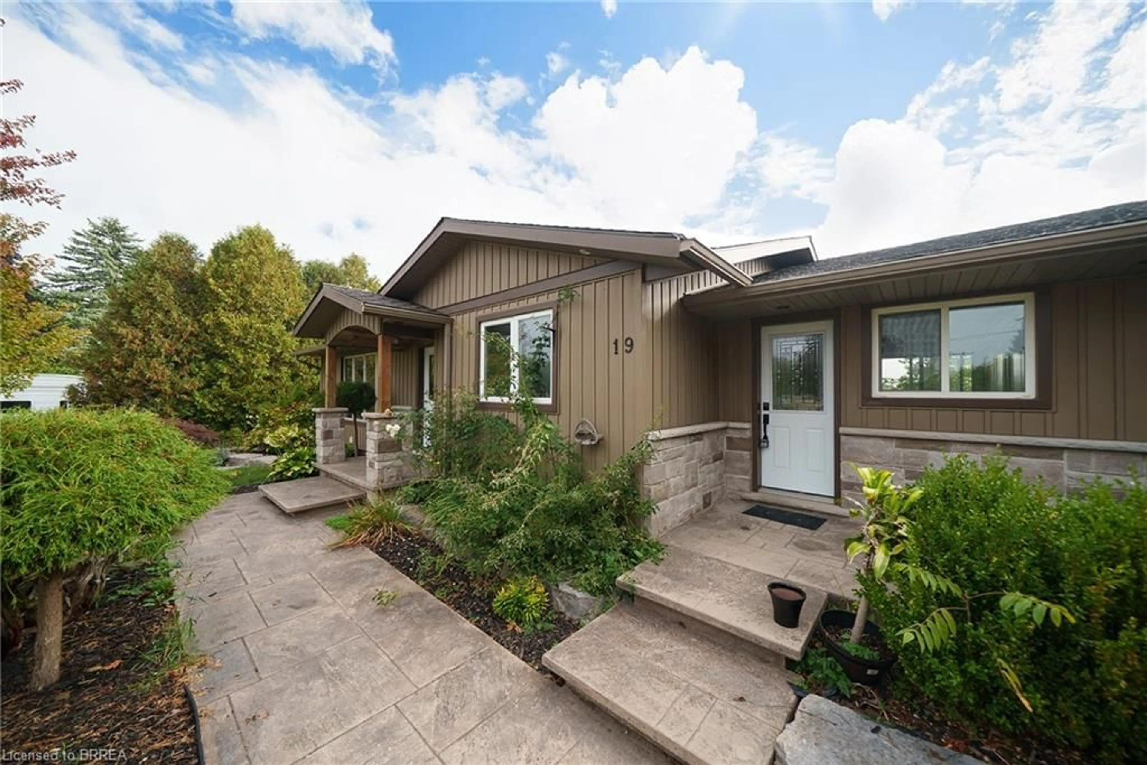 Home with brick exterior material, unknown for 19 Burgess St, Burgessville Ontario N0J 1P0