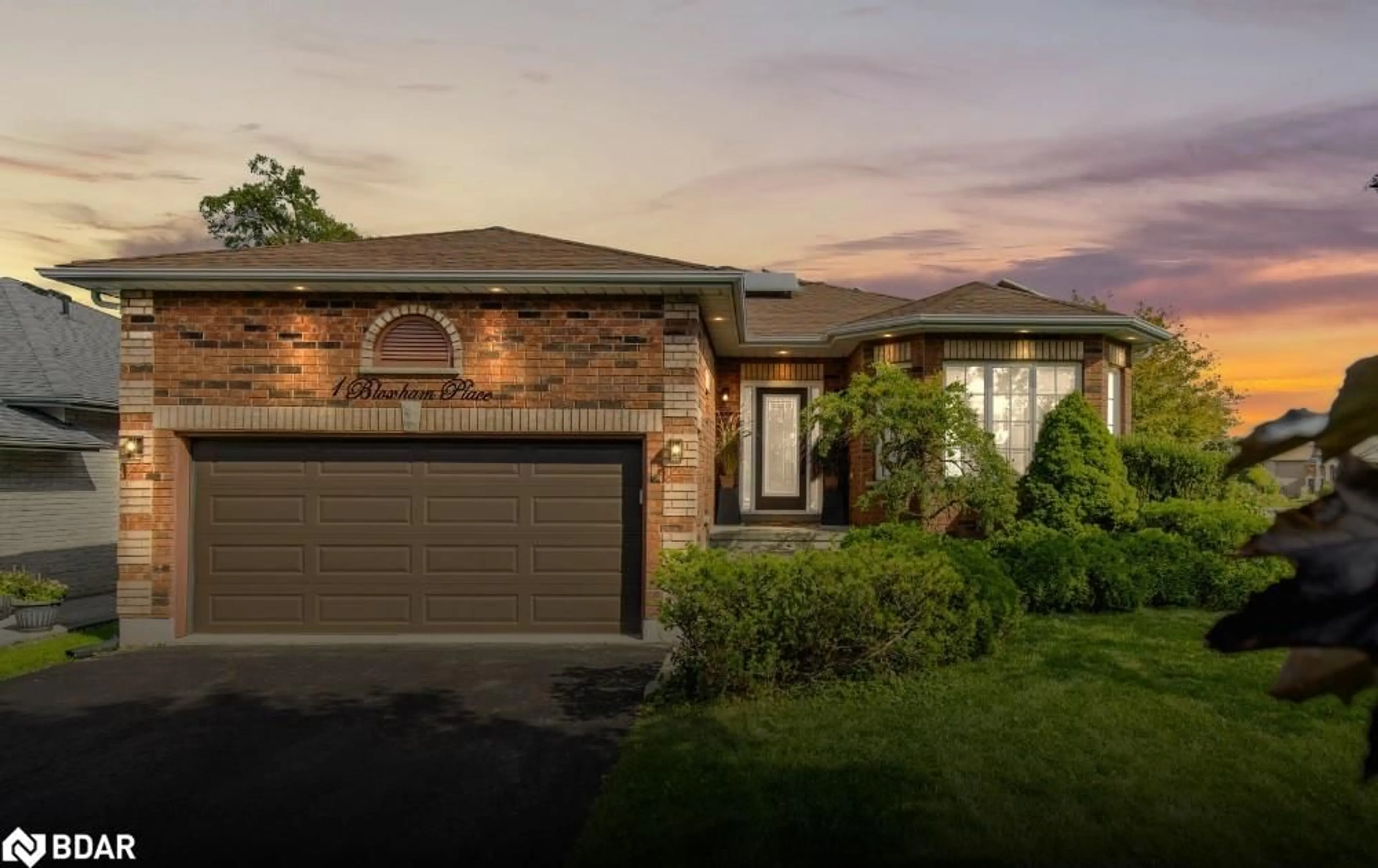 Home with brick exterior material, street for 1 Bloxham Pl, Barrie Ontario L4N 9K3