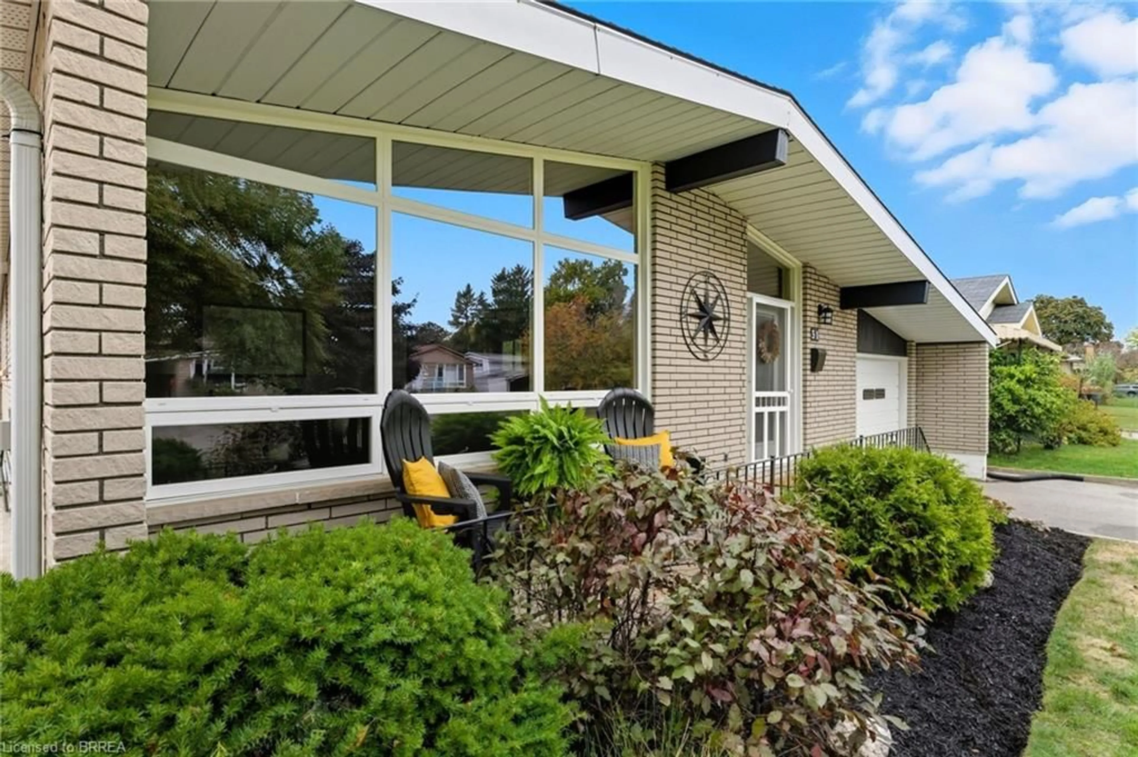 Unknown for 31 Buckingham St, Brantford Ontario N3R 3A9