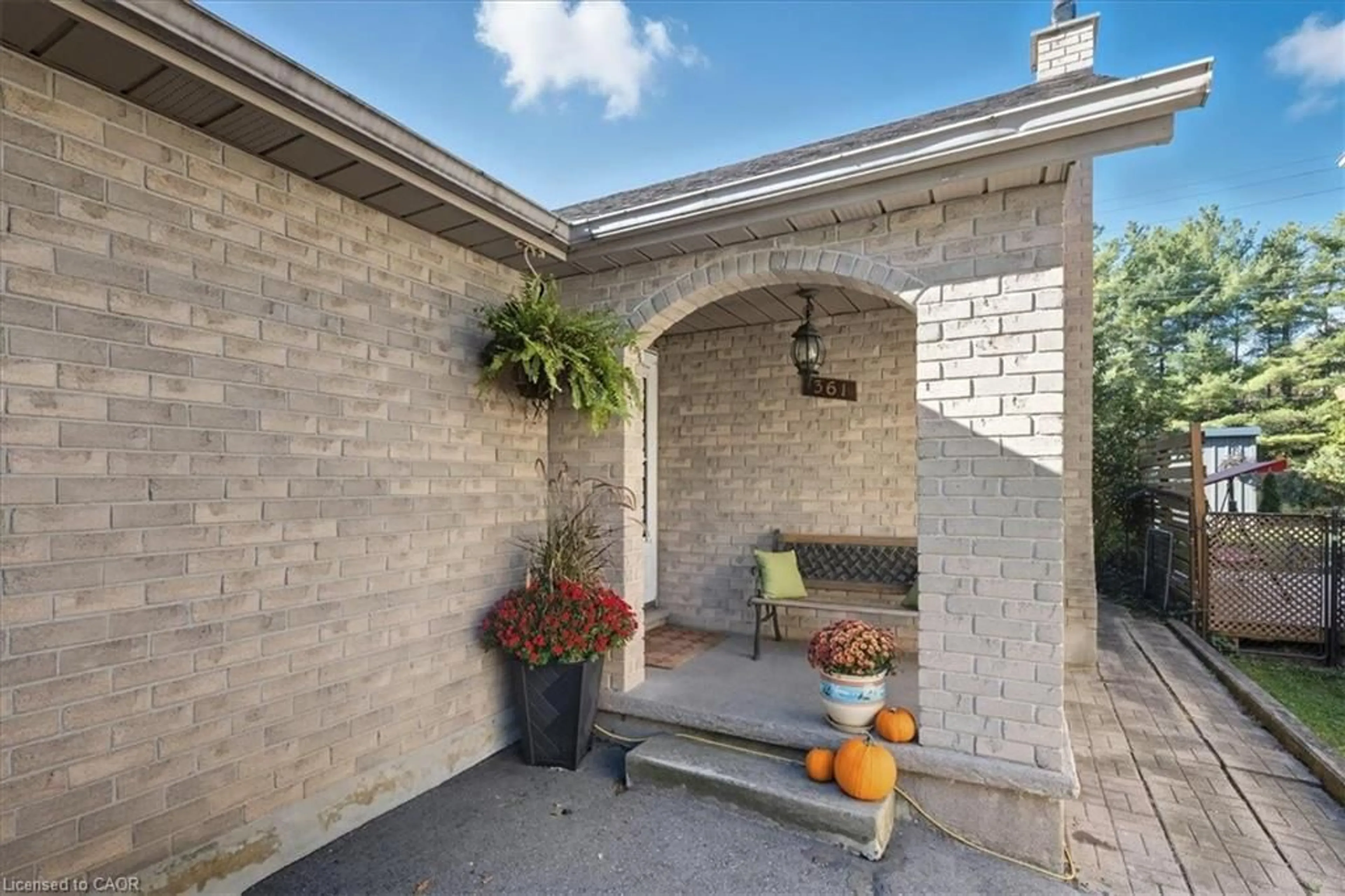 Patio, street for 361 Cornerbrook Pl, Waterloo Ontario N2V 1M3