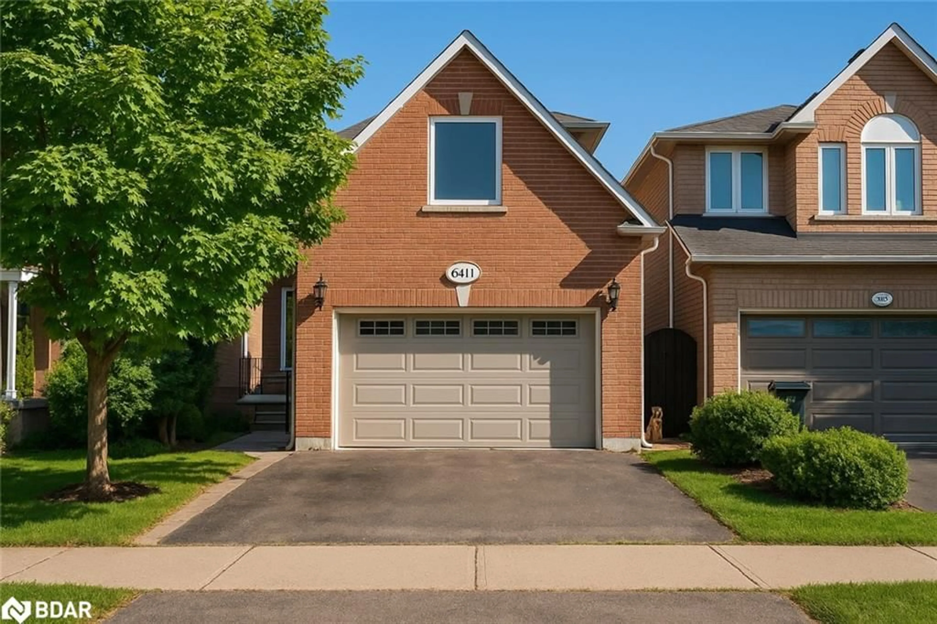 Home with brick exterior material, street for 6411 Seaver Rd, Mississauga Ontario L5V 2J2