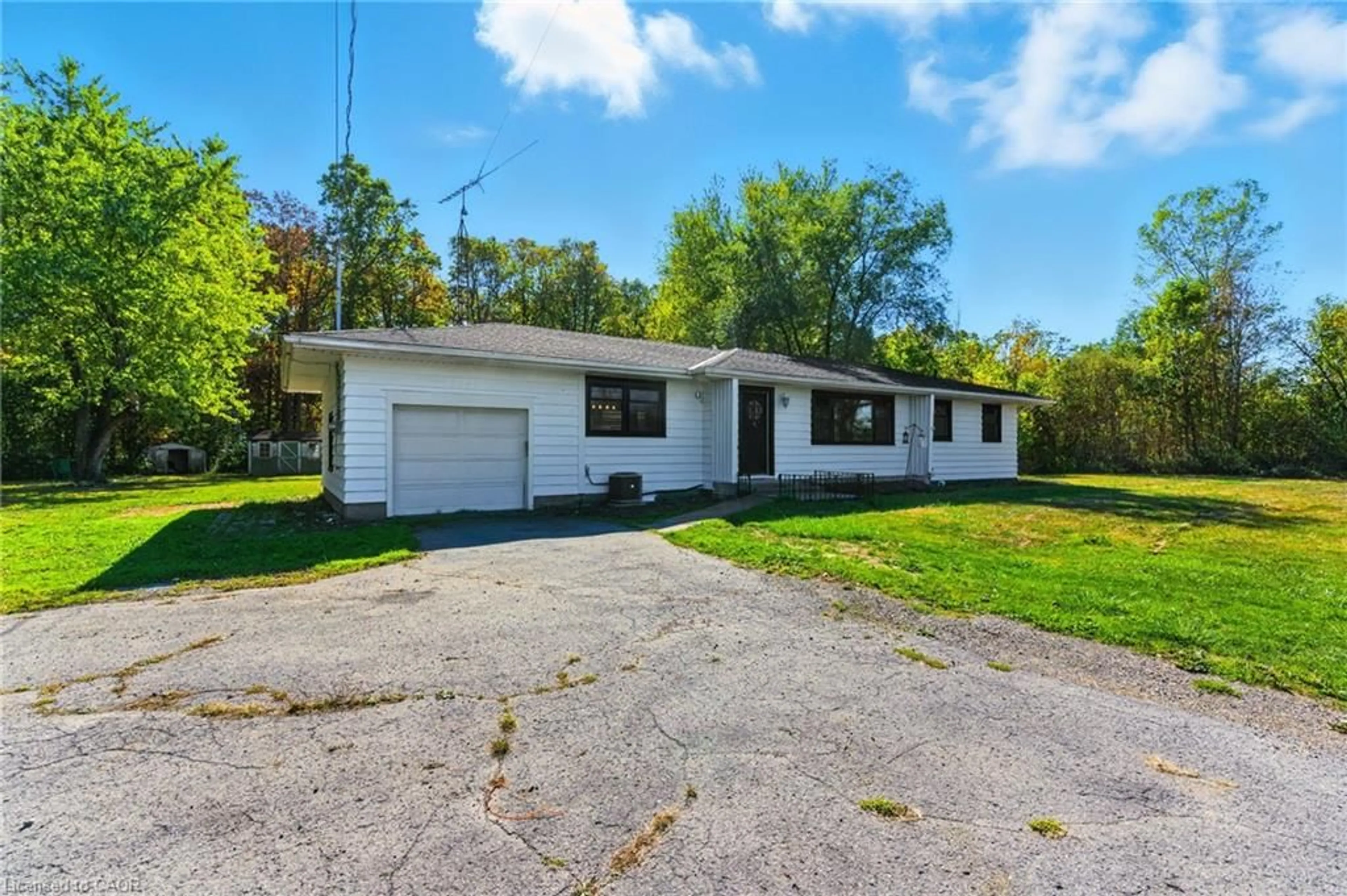 A pic from outside/outdoor area/front of a property/back of a property/a pic from drone, street for 2949 Garrison Rd, Ridgeway Ontario L0S 1N0