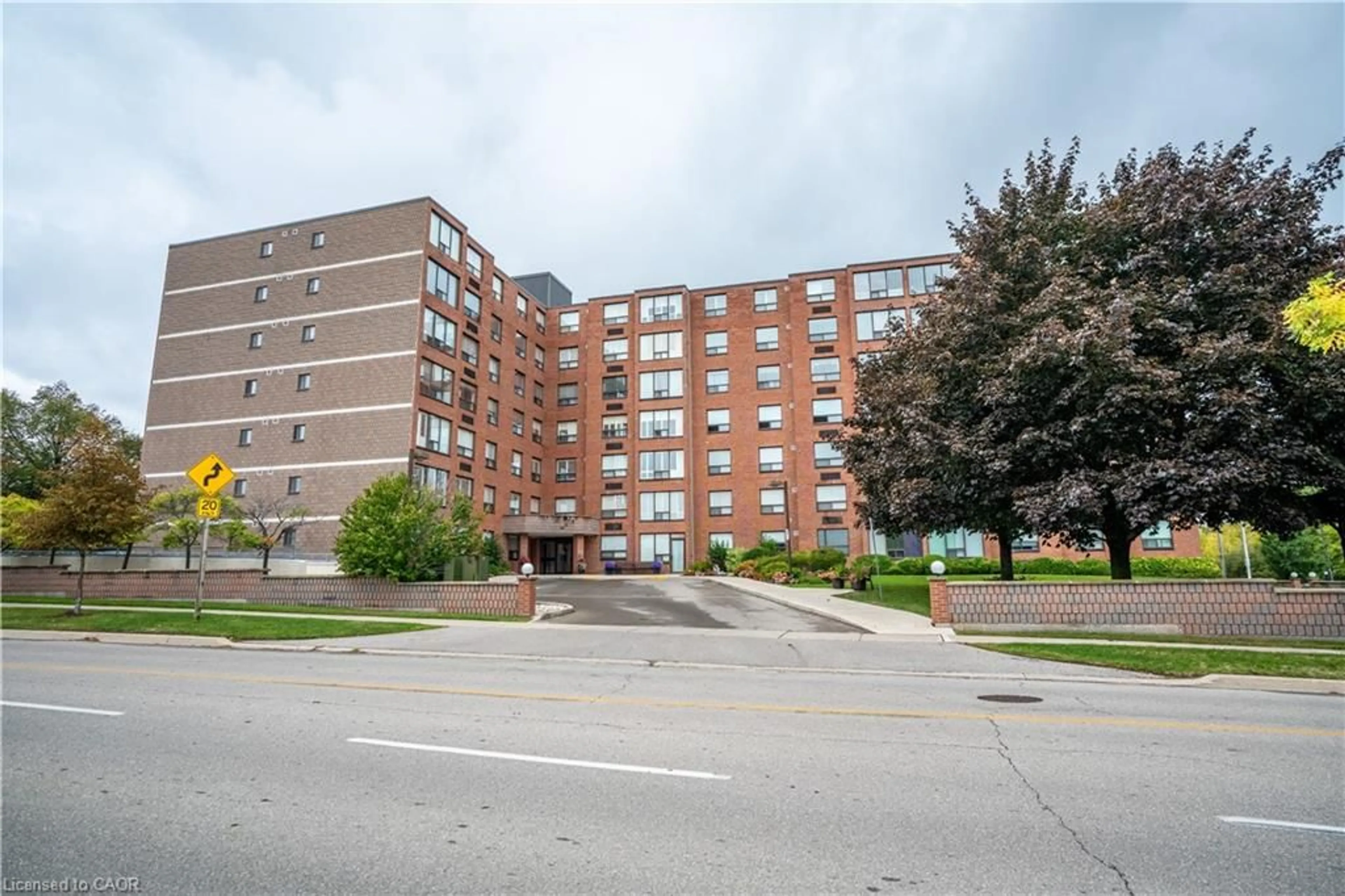 Unknown for 99 Donn Ave #608, Stoney Creek Ontario L8G 5B2