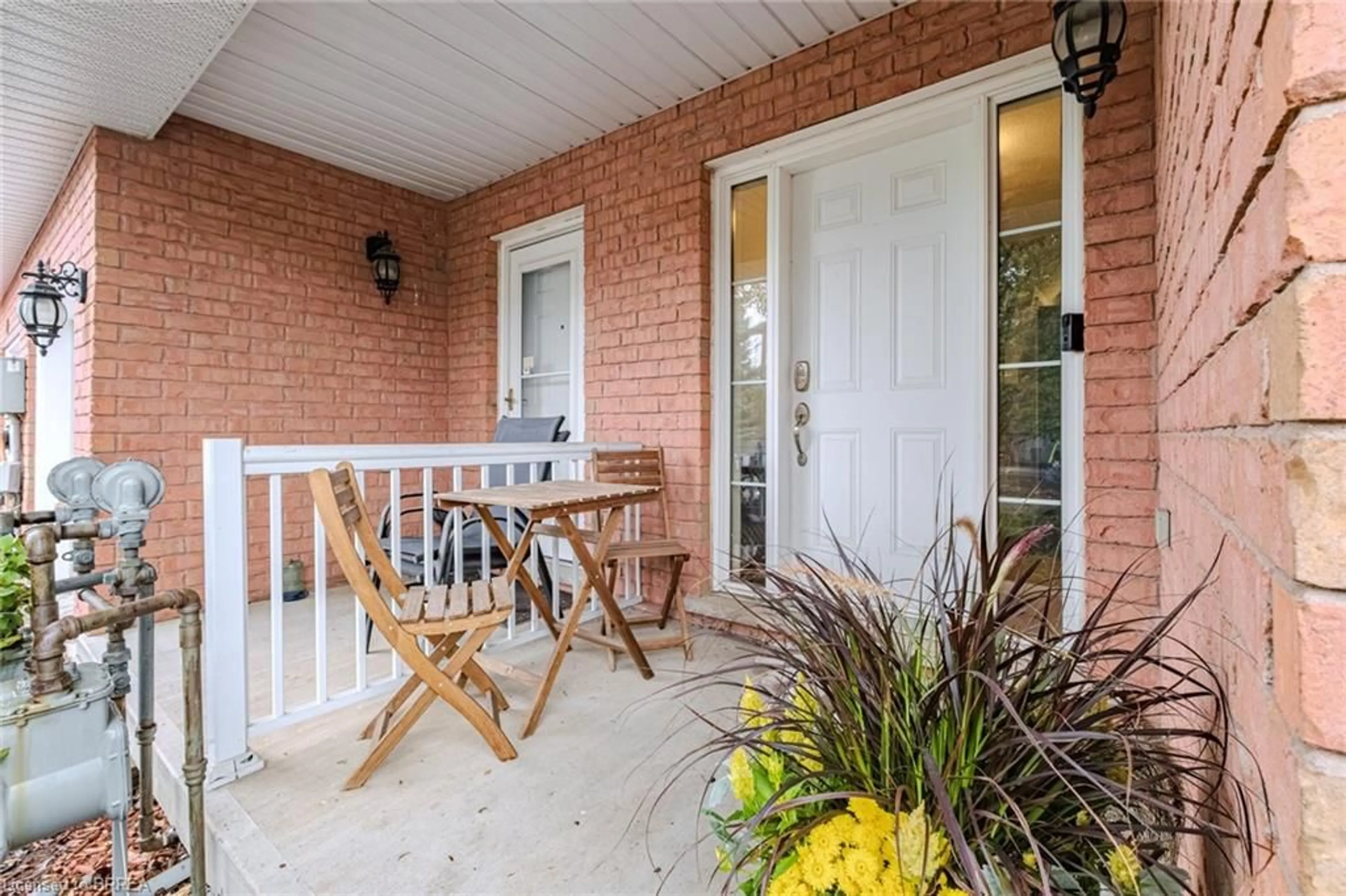 Patio, street for 20 Mcconkey Cres #46, Brantford Ontario N3S 0B9