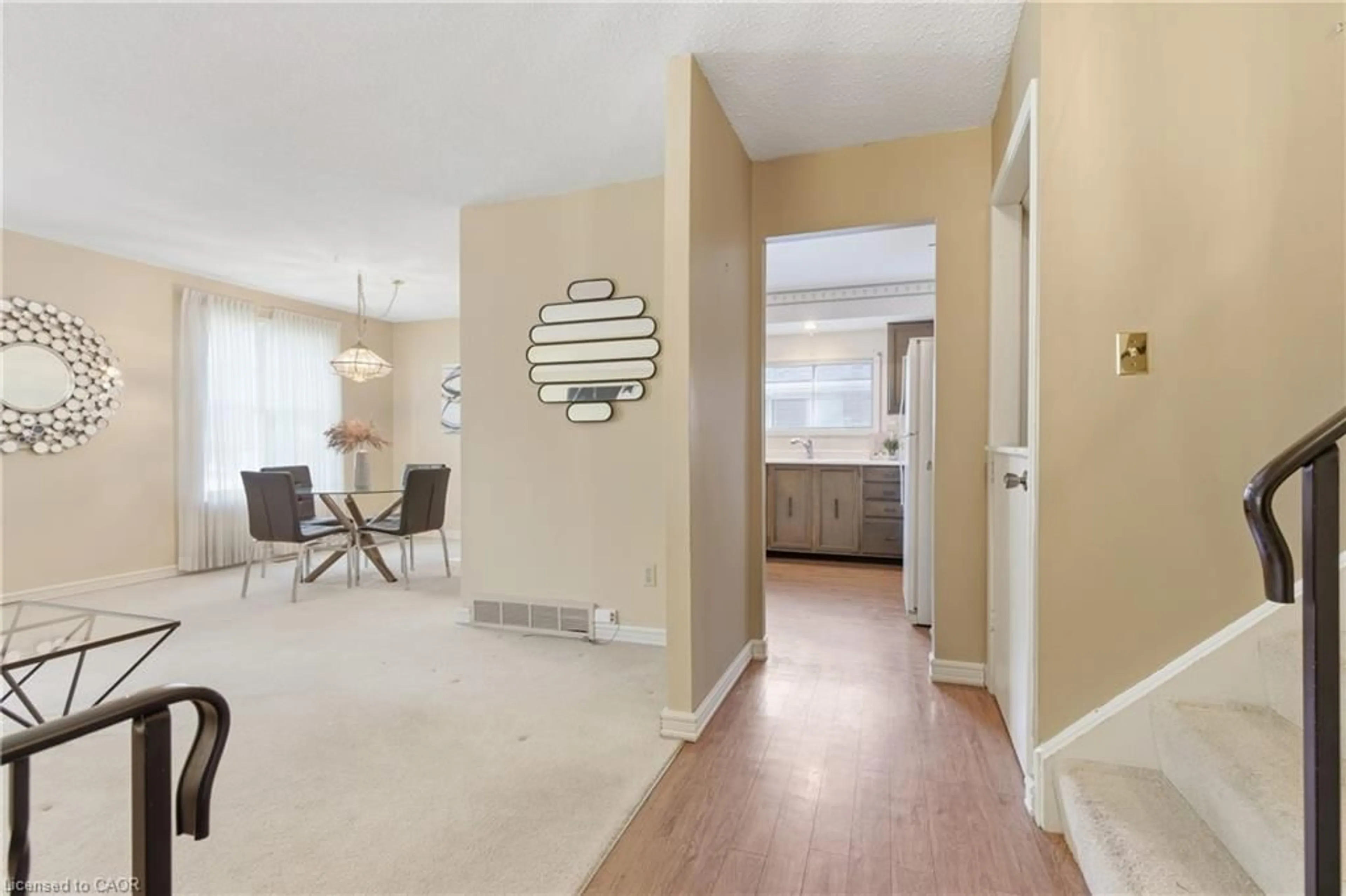 Unknown for 7 Farmer Crt, Hamilton Ontario L9C 5X9