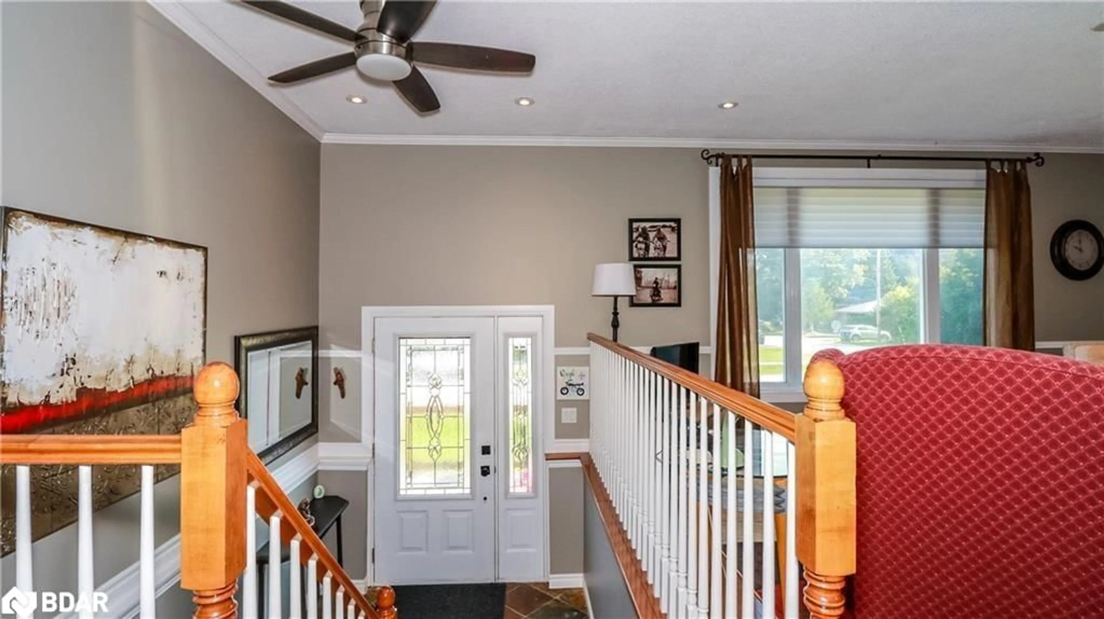 Indoor entryway for 250 Superior St, Stayner Ontario L0M 1S0