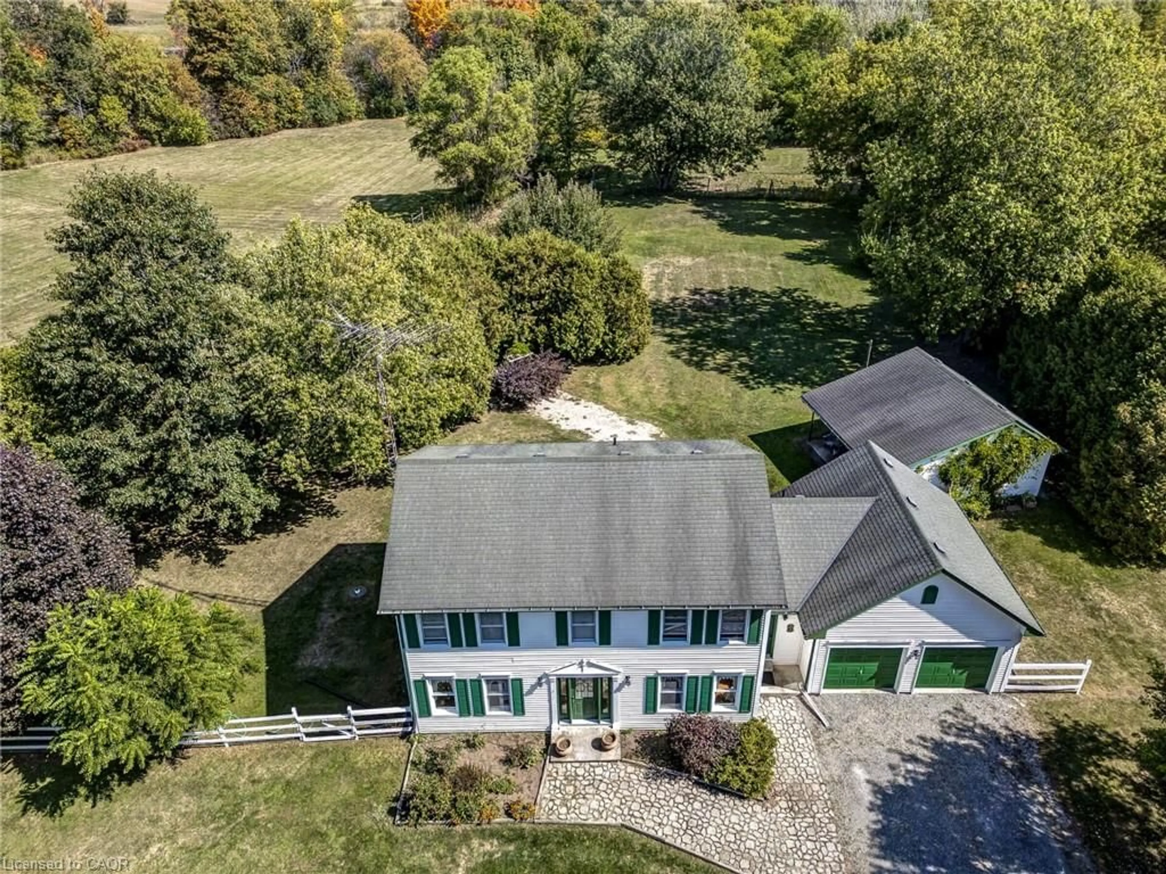 A pic from outside/outdoor area/front of a property/back of a property/a pic from drone, unknown for 849 Caistorville Rd, Lincoln Ontario N0A 1C0