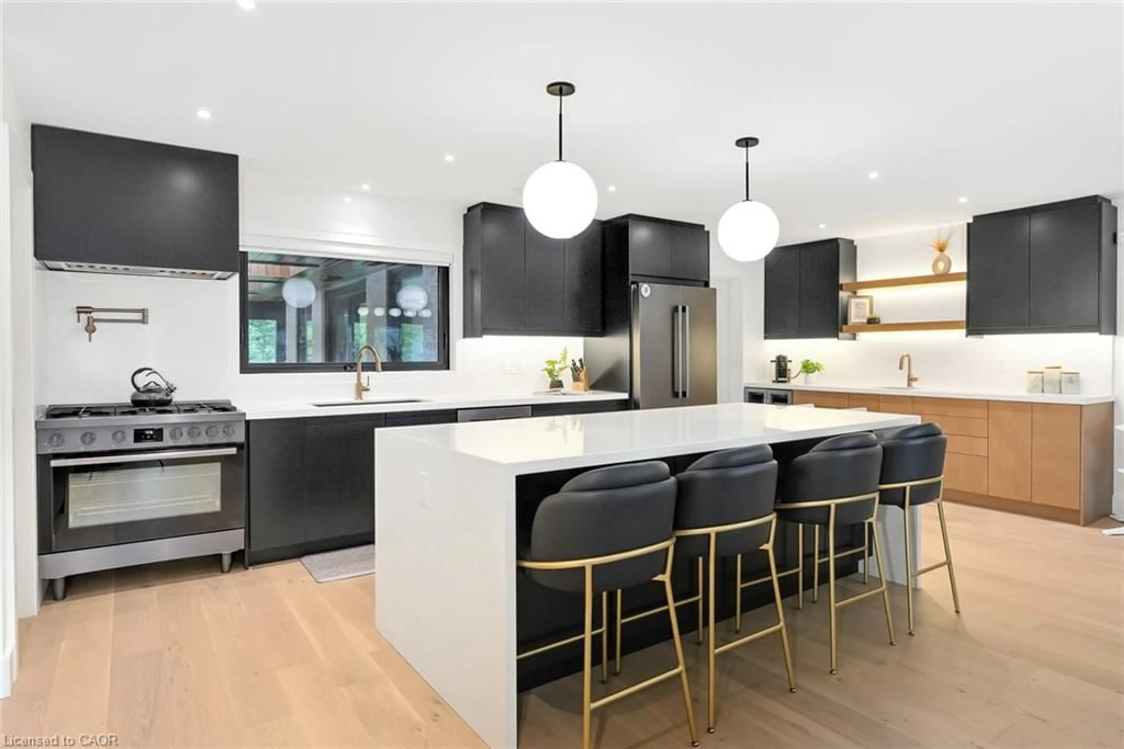 Contemporary kitchen, unknown for 162 Stone Church Rd, Hamilton Ontario L9B 1A9