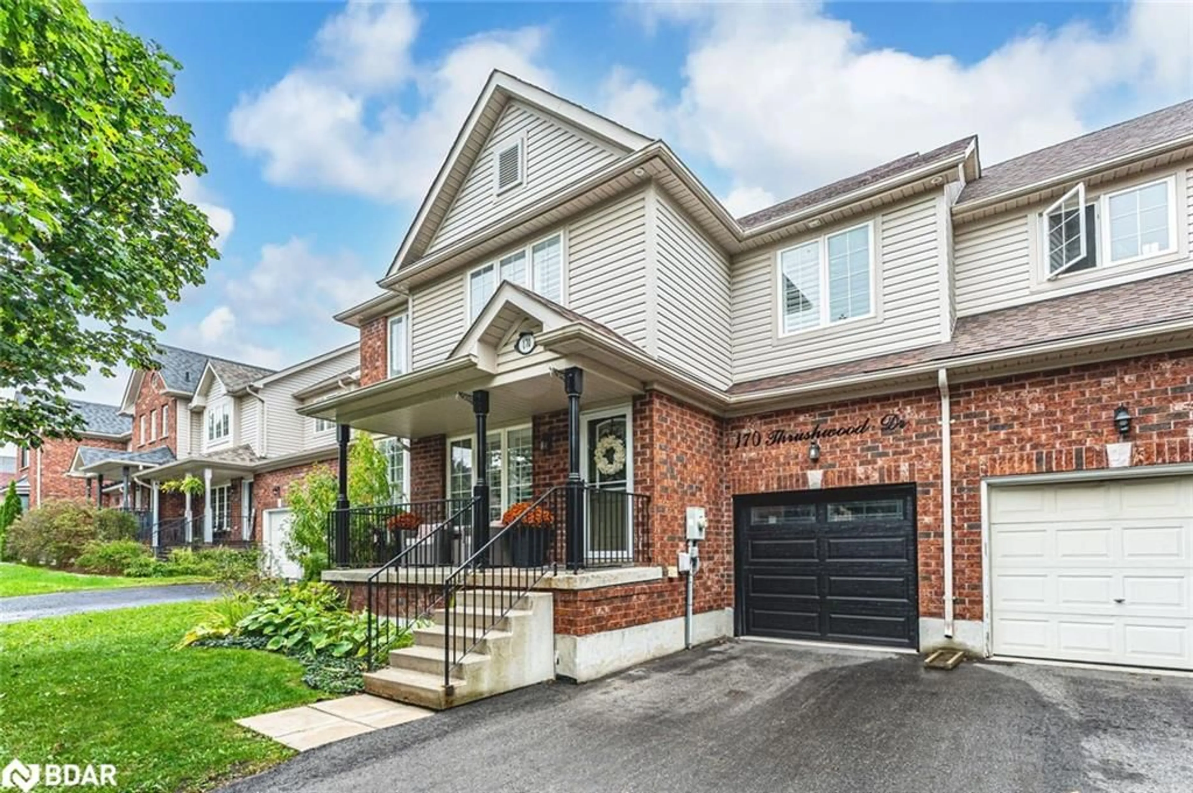 Home with brick exterior material, street for 170 Thrushwood Dr, Barrie Ontario L4N 0Z1