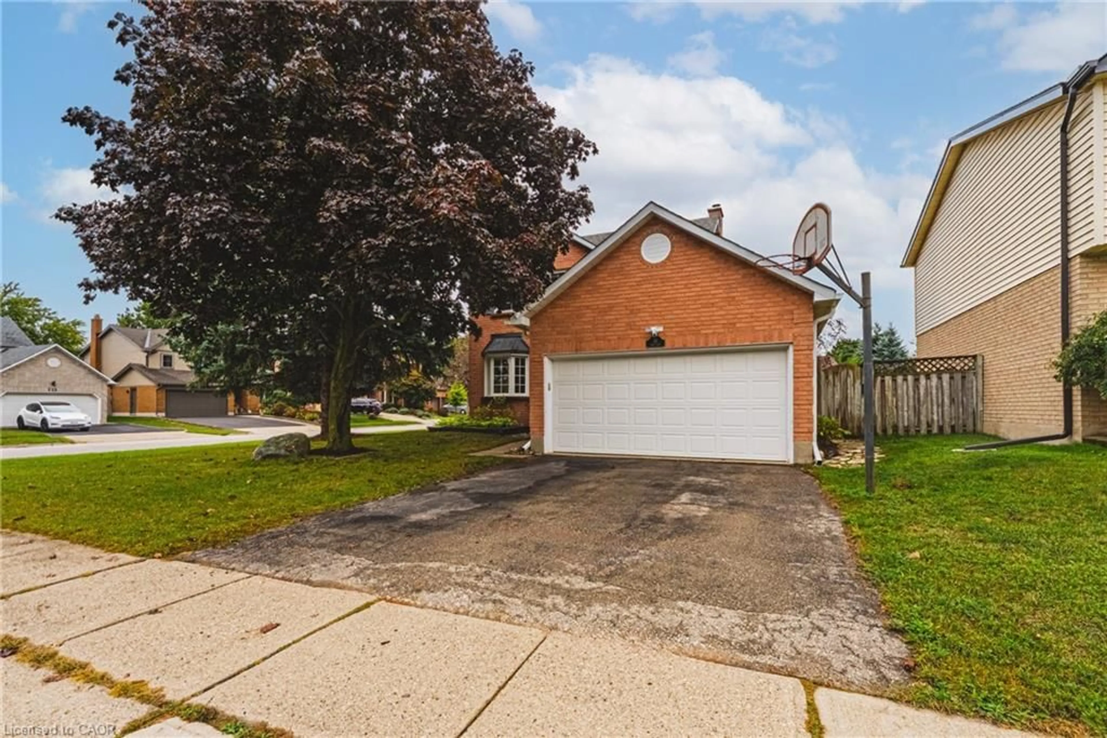 Unknown for 35 Cowan Blvd, Cambridge Ontario N1T 1E6